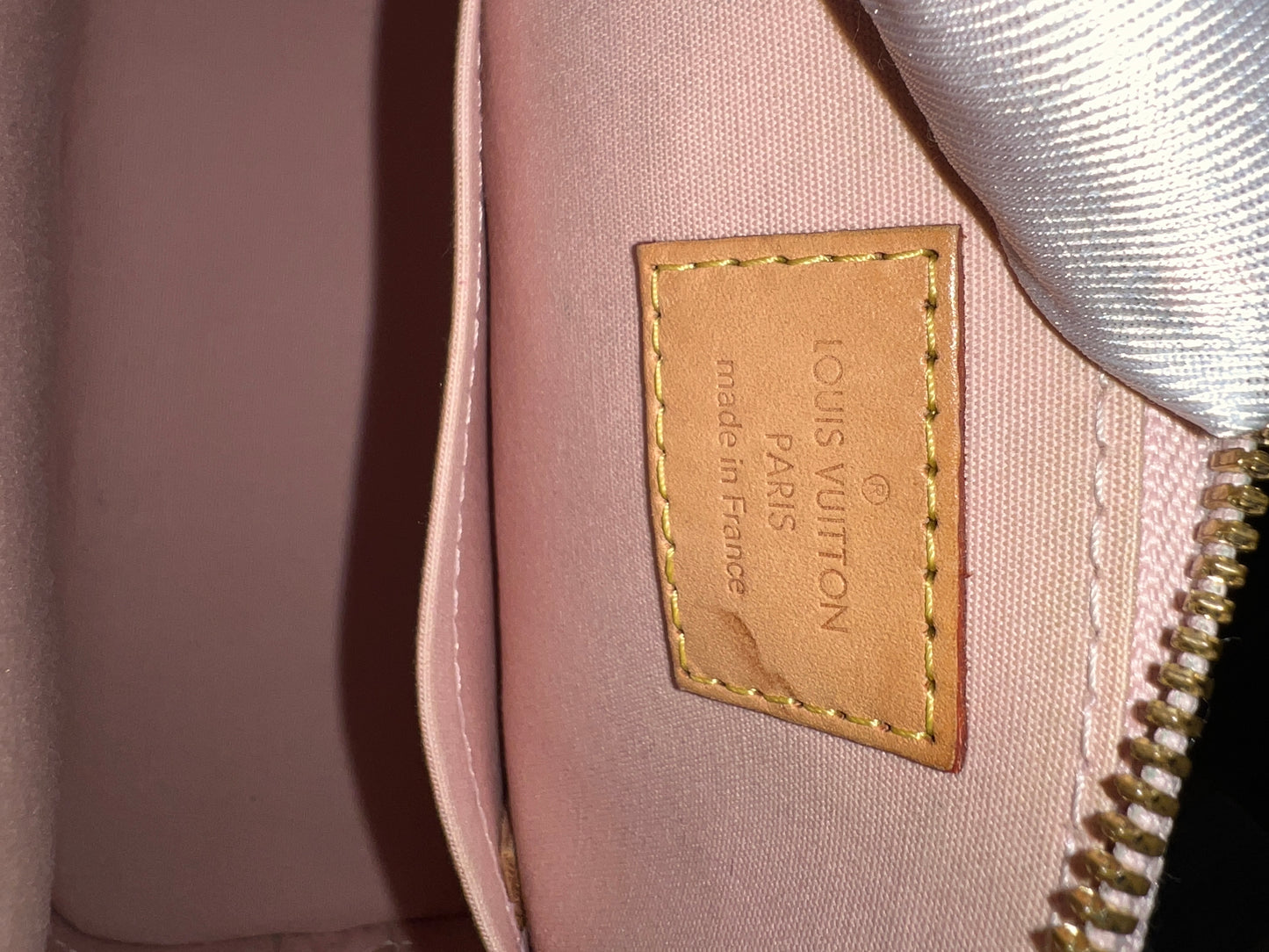 LOUIS VUITTON Alma BB (Vernis) Light Pink/Beige Leather
