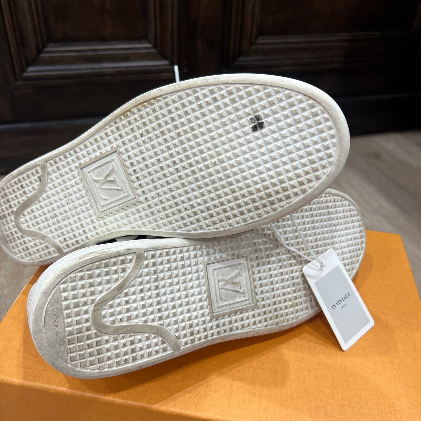 LOUIS VUITTON Low Cut Sneakers Size 37 1/2