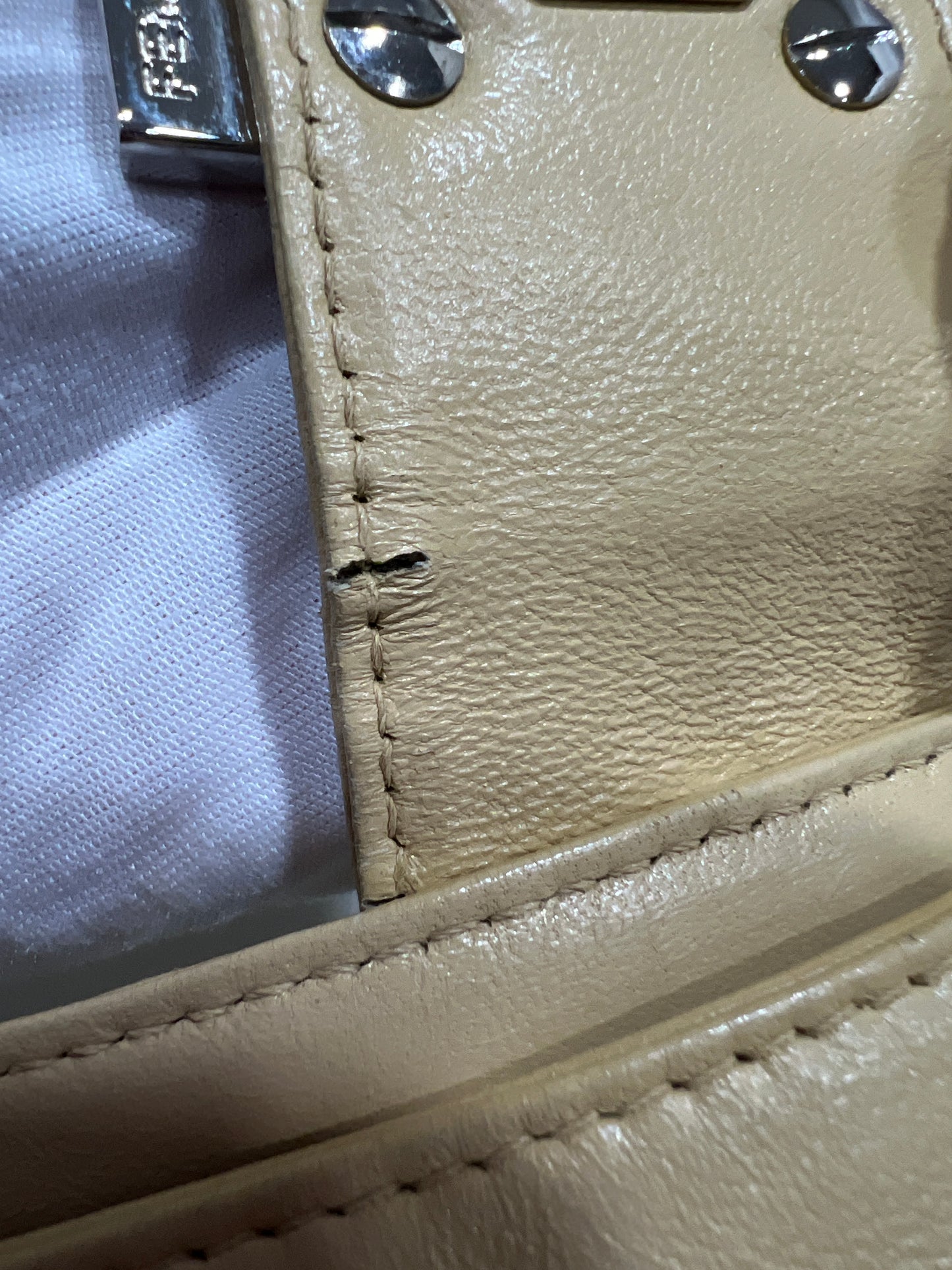 FENDI mamma Baguette leather