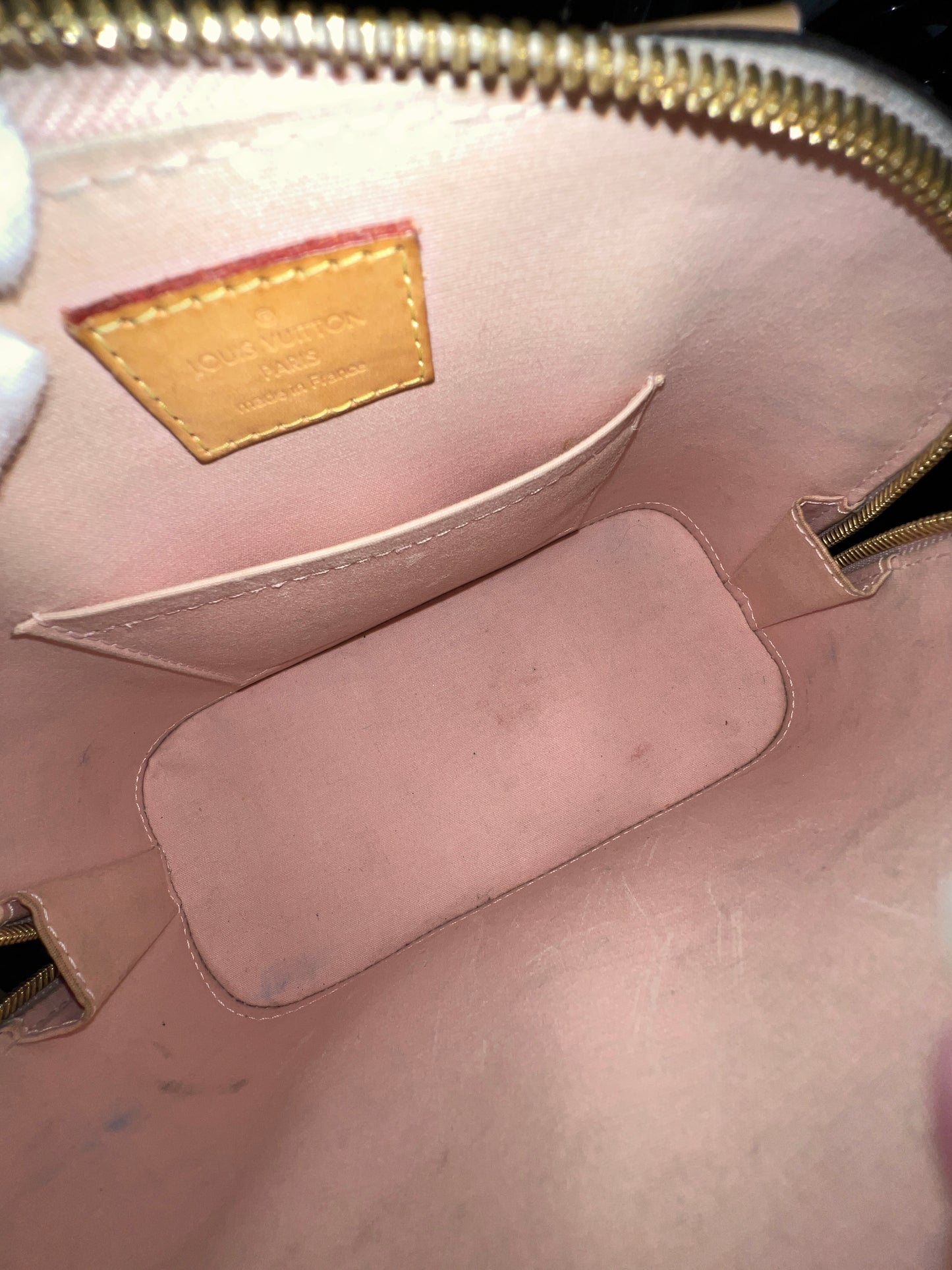 LOUIS VUITTON Alma bb Vernis