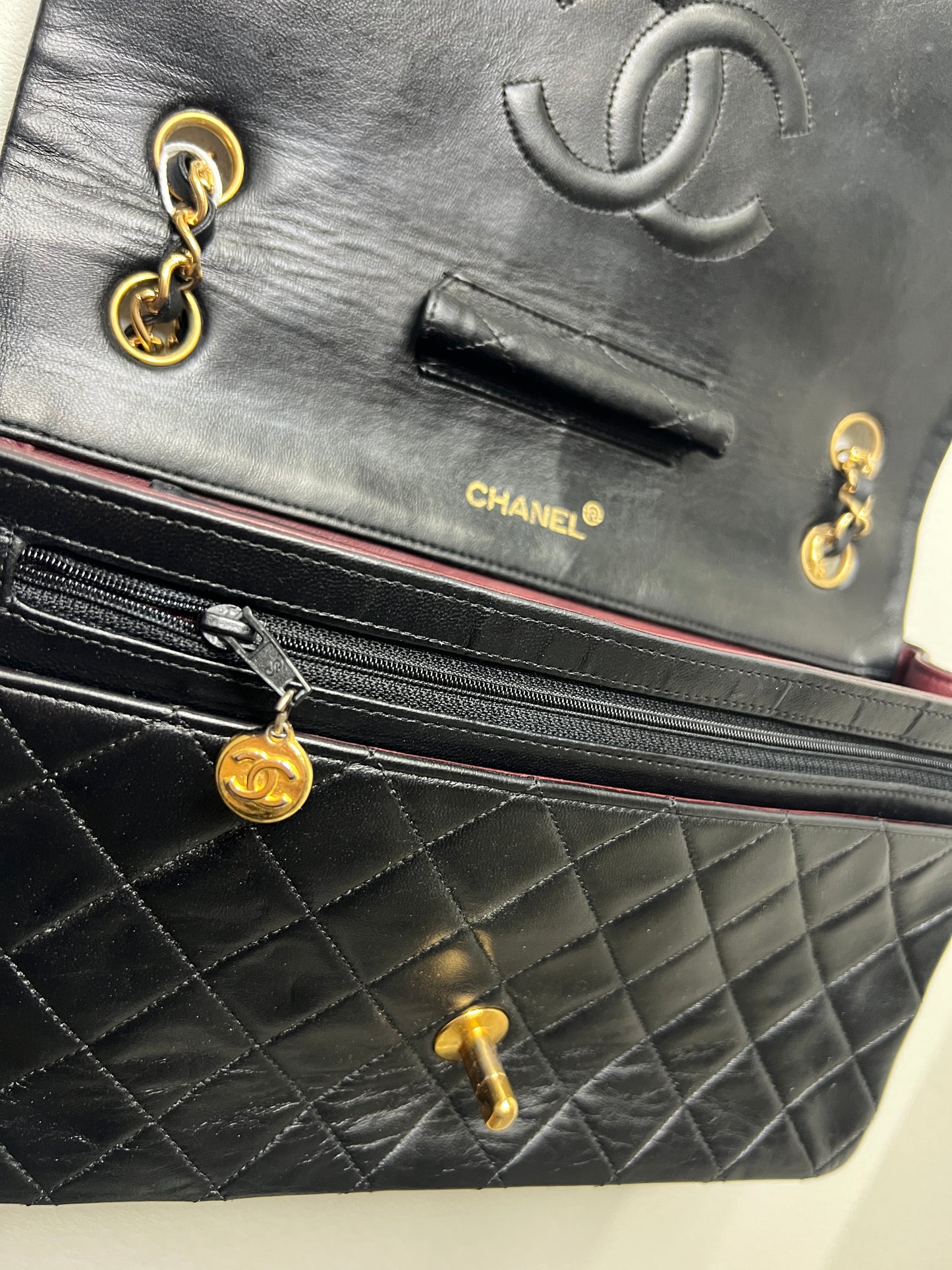 CHANEL Vintage Classic Flap with Wallet 24K gold 27cm