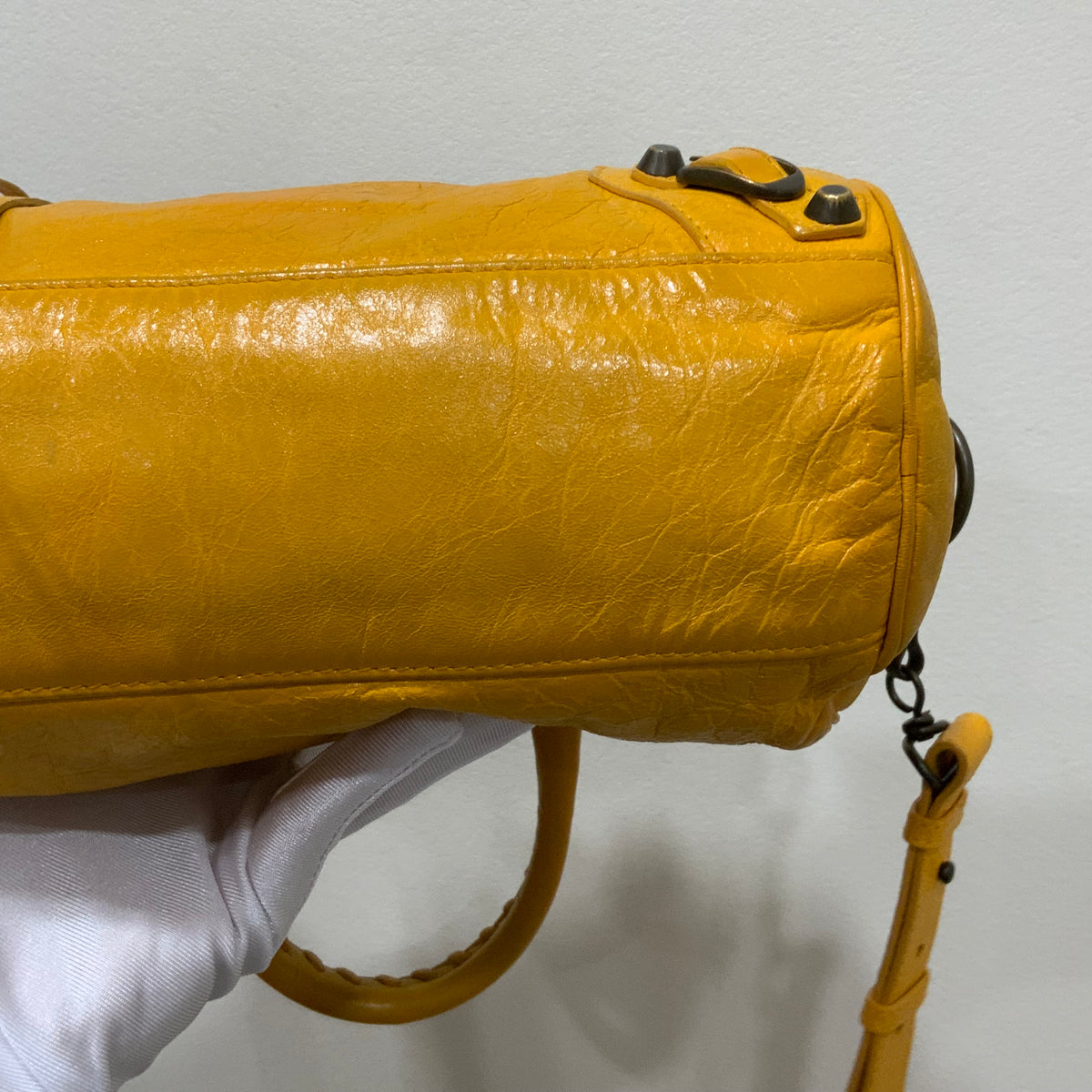 BALENCIAGA Classic Twiggy Bag 25cm Mango/Mangue Color
