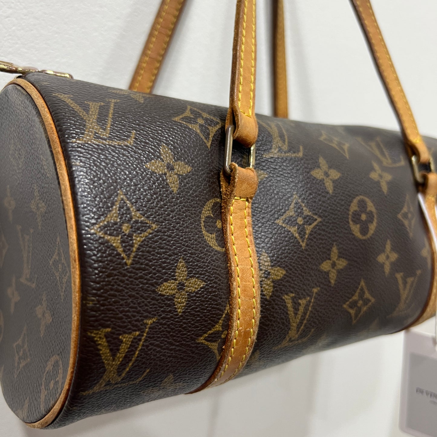 LOUIS VUITTON Papillon 27