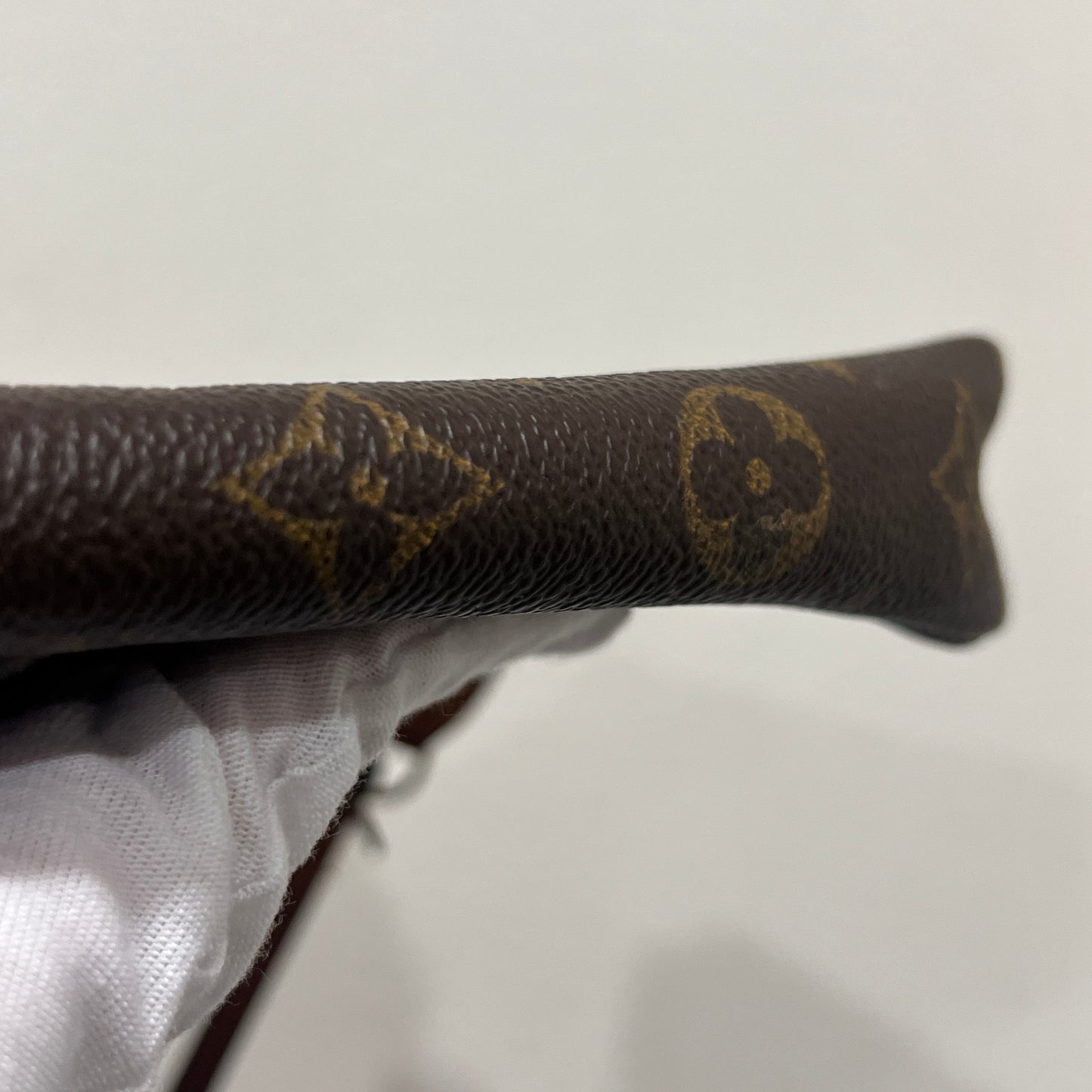 LOUIS VUITTON Accessory Pochette