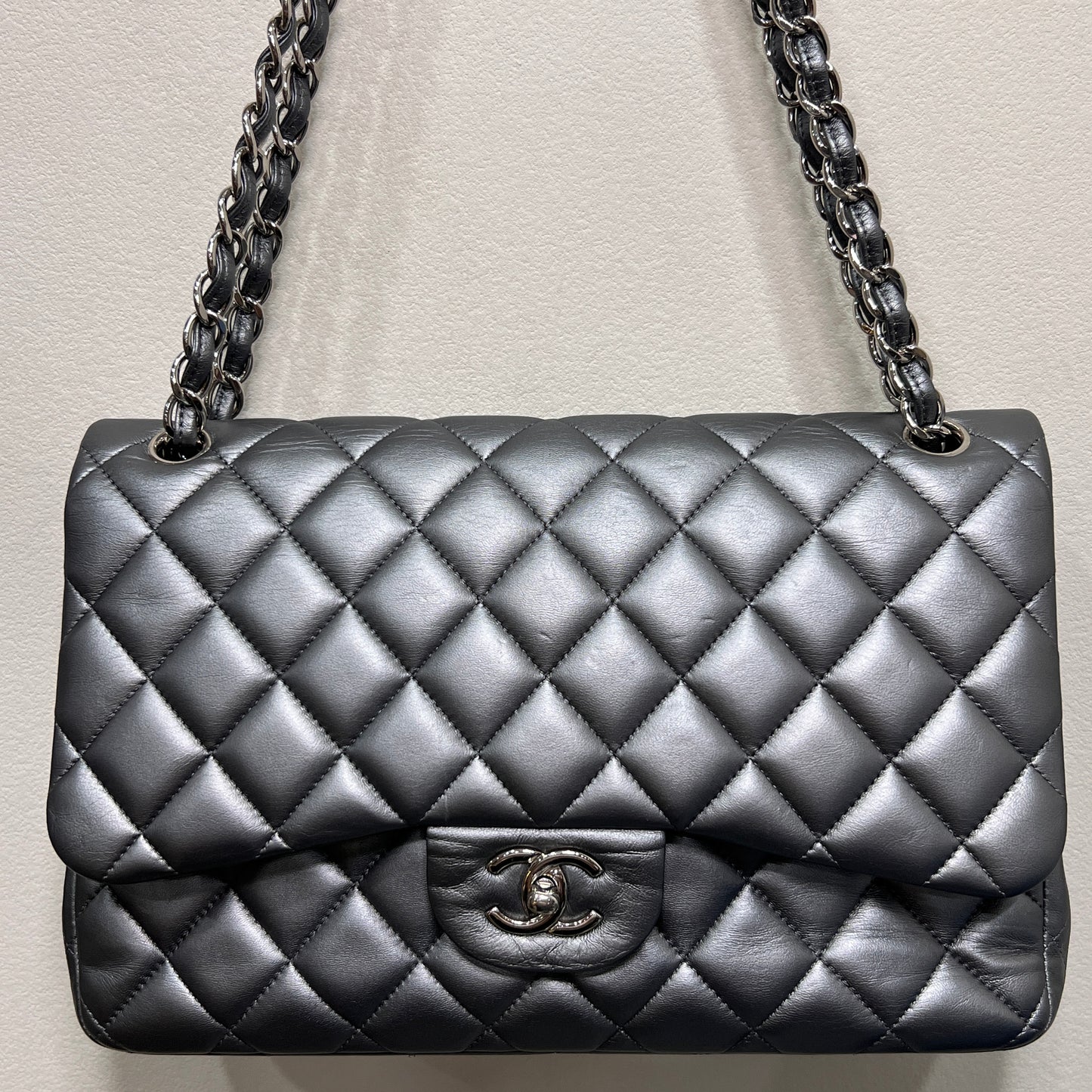 CHANEL Jumbo Double Flap Lambskin Quilted