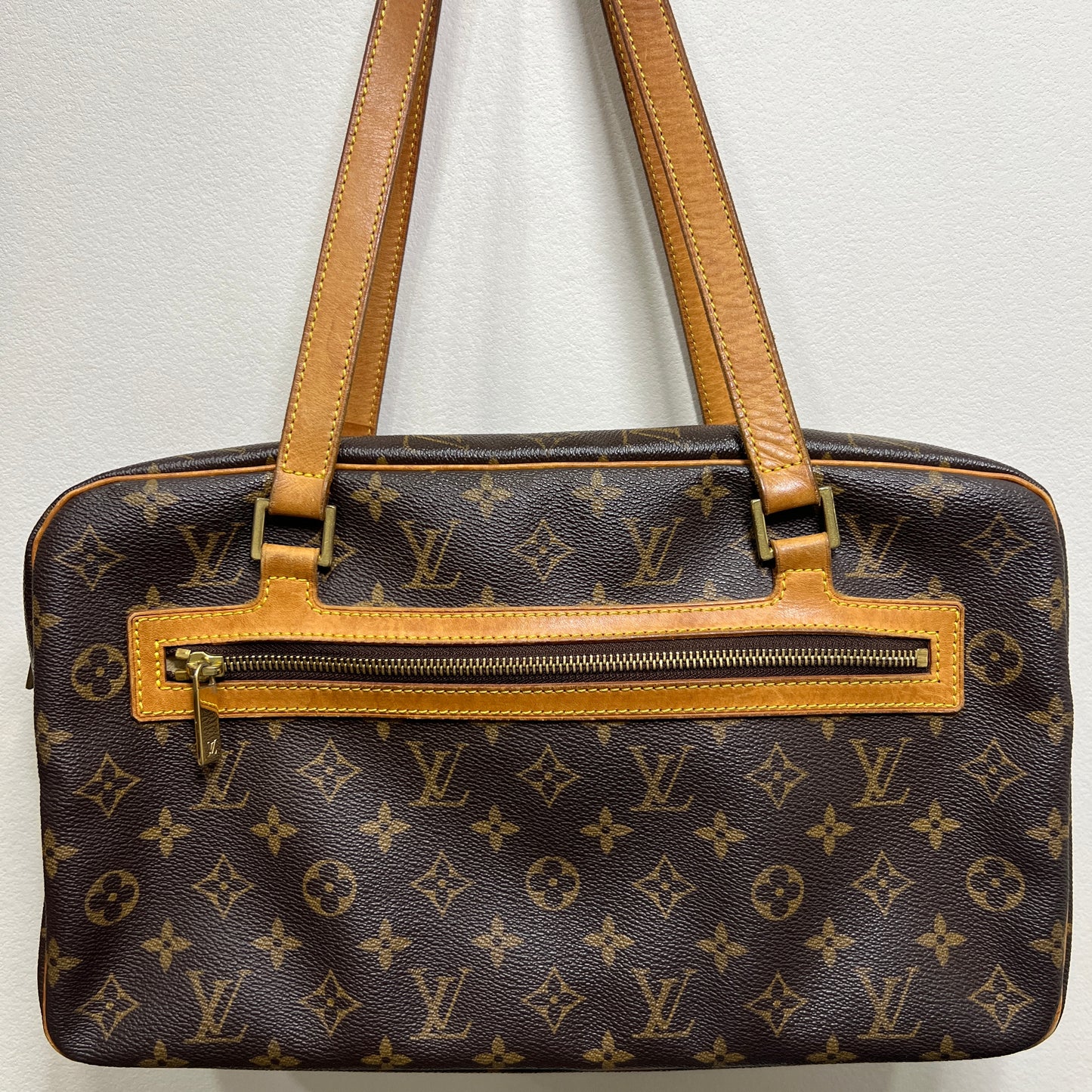 LOUIS VUITTON CITE GM