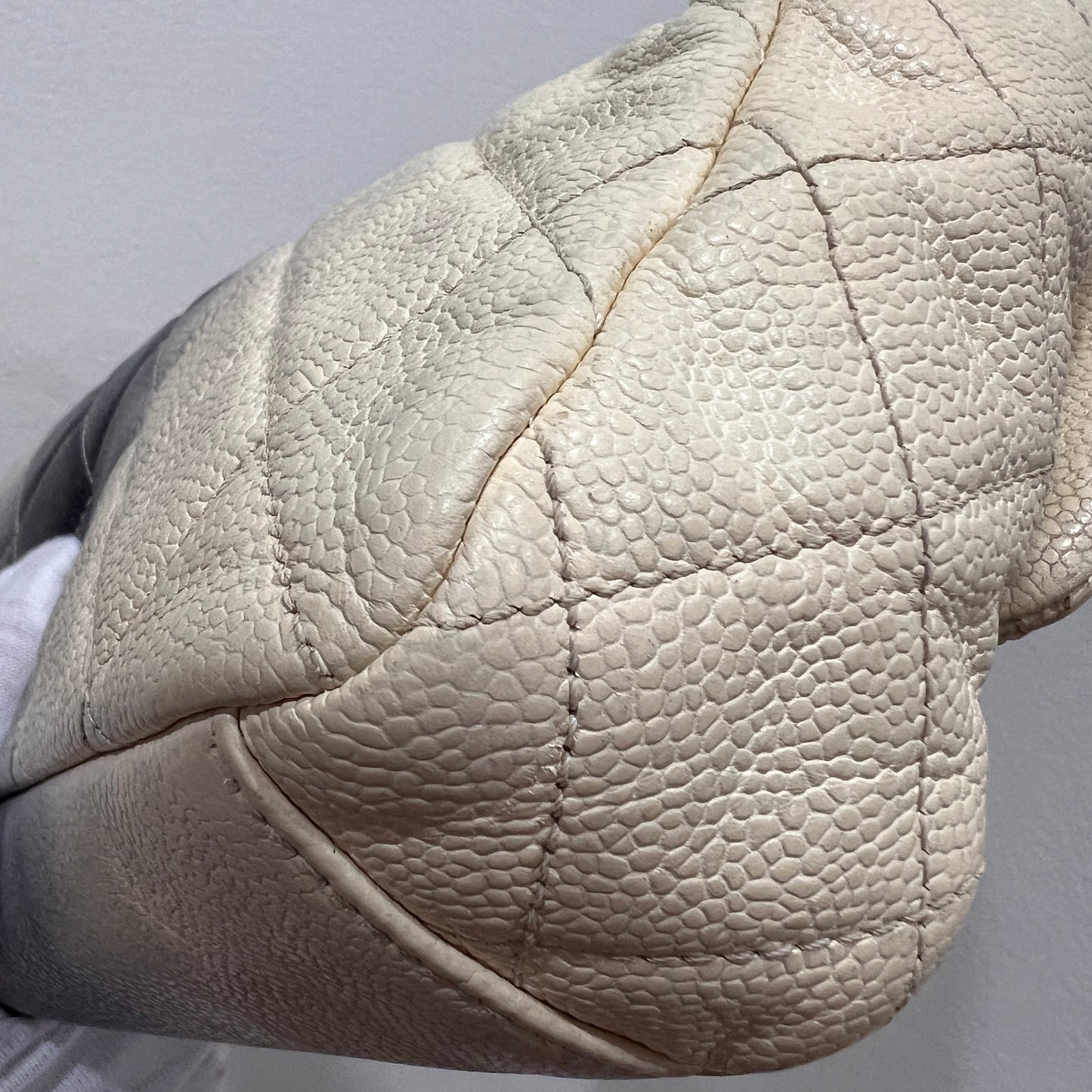 CHANEL Caviar Quilted Ombre Flap Bag