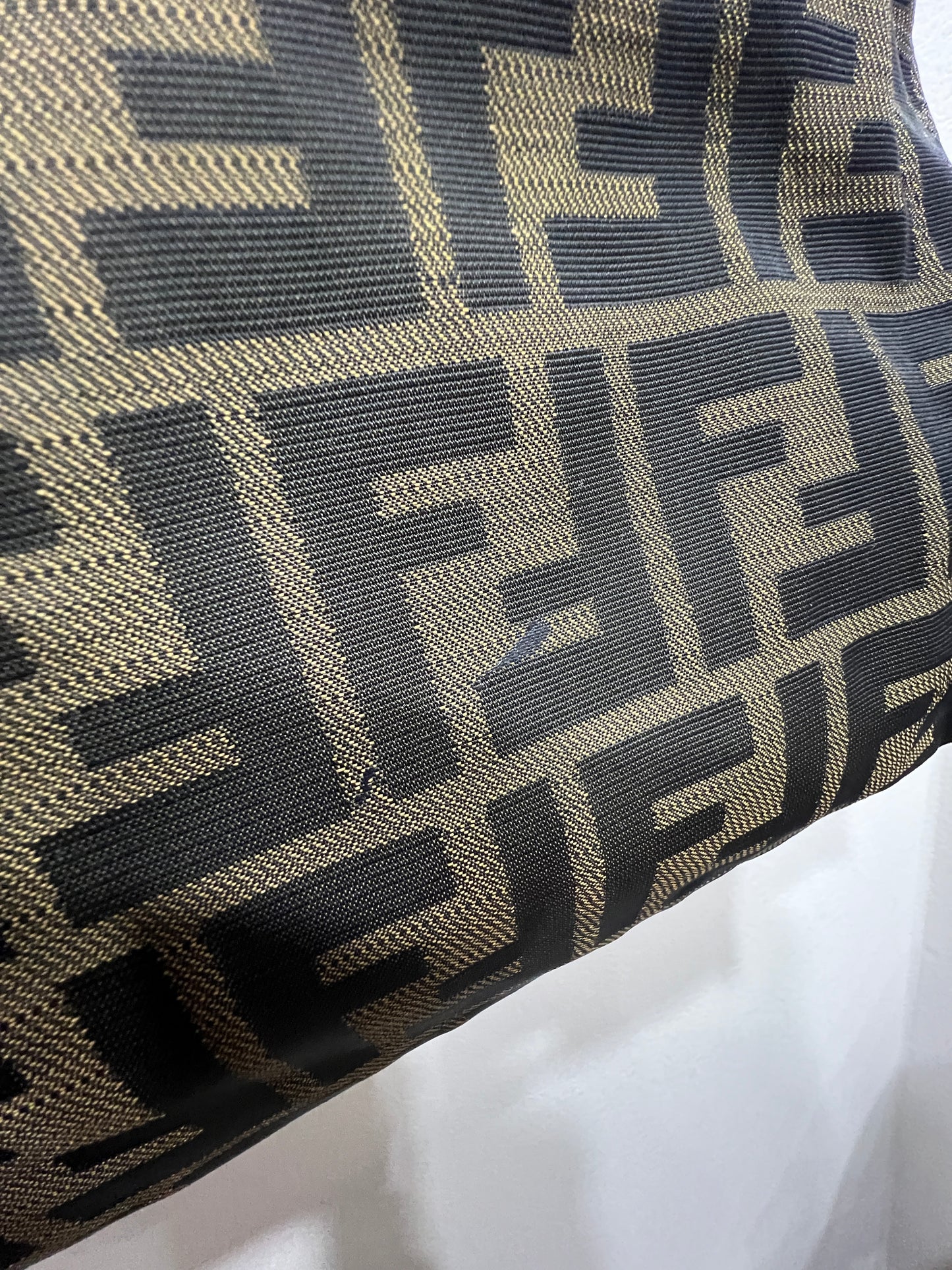 FENDI Shoulder bag