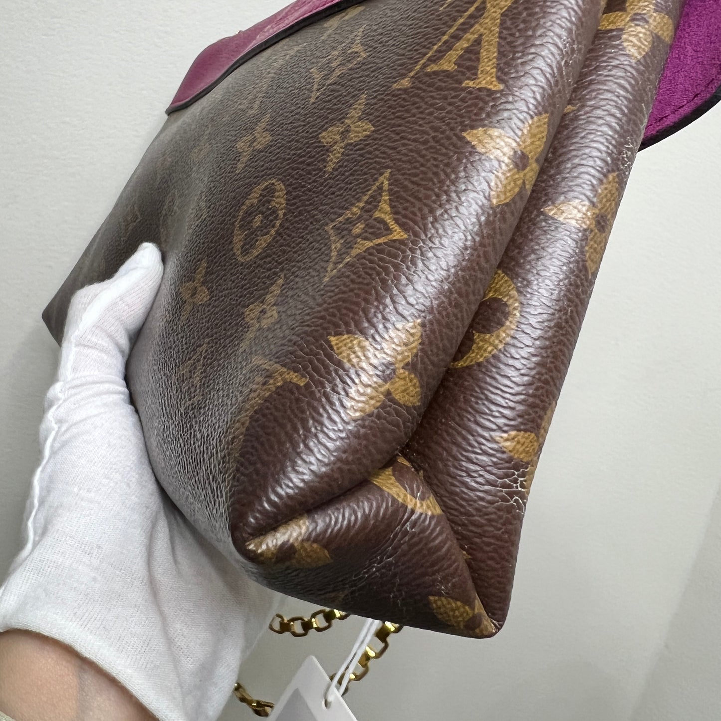 LOUIS VUITTON Pallas Chain Bag