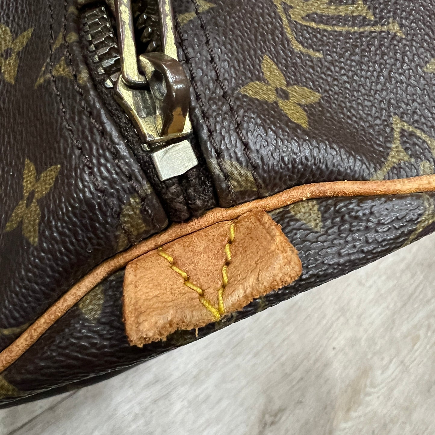 LOUIS VUITTON Keepall 55