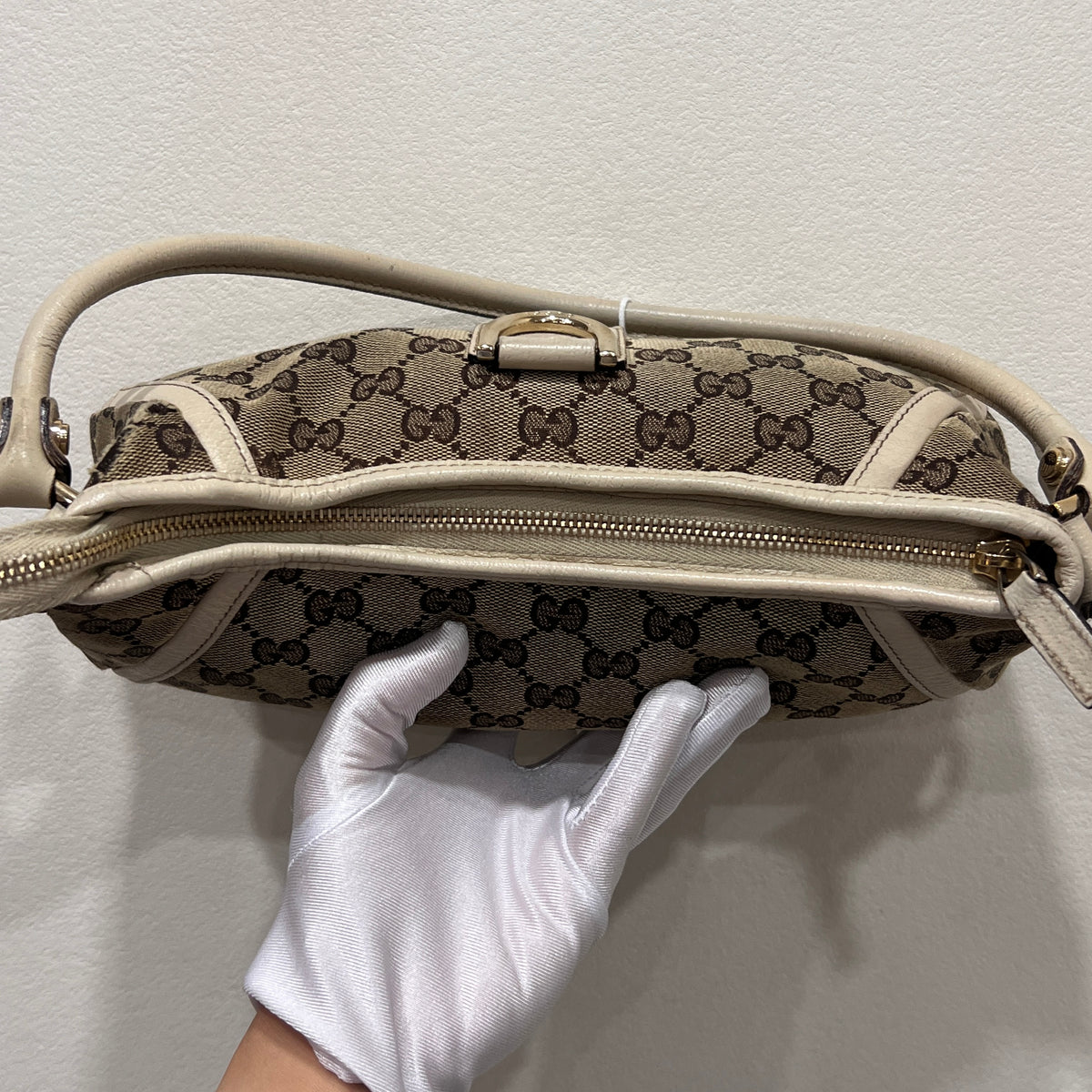 GUCCI Abbey D-Ring Pochette Shoulder Bag
