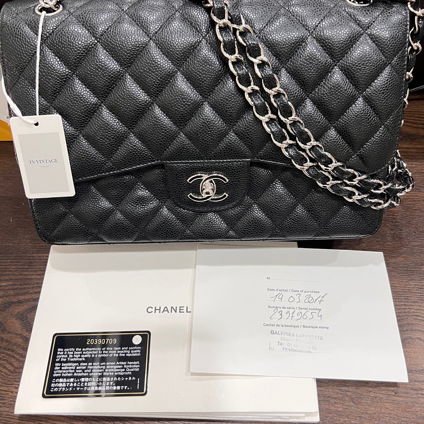 CHANEL Caviar Jumbo Double Flap