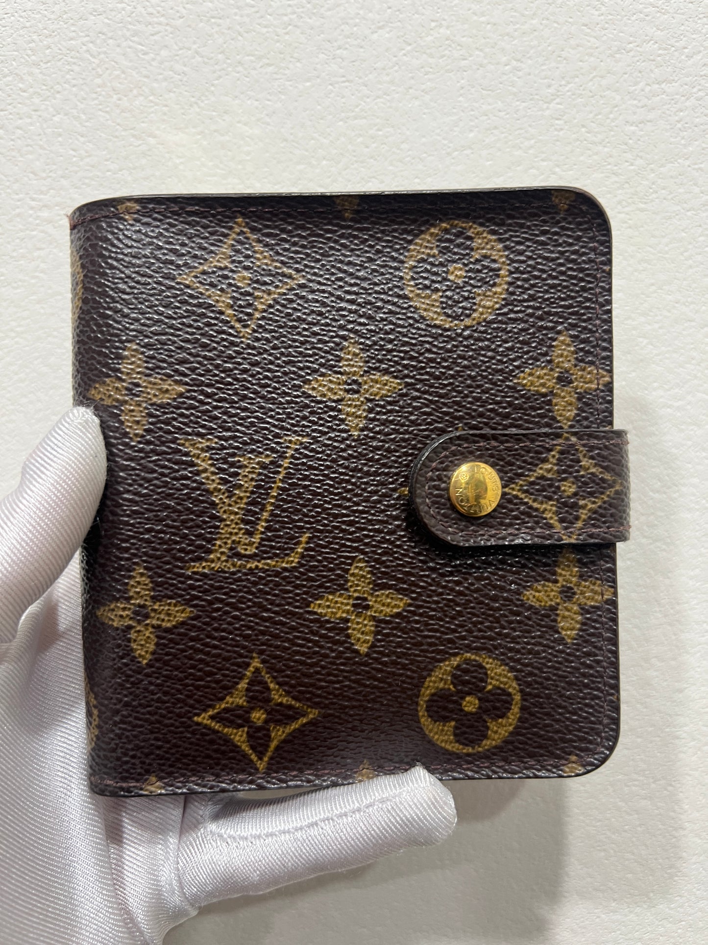 LOUIS VUITTON Wallet
