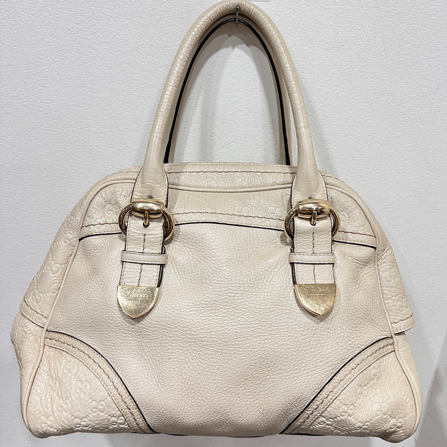 GUCCI Cream Leather Guccissima Signoria Medium Dome