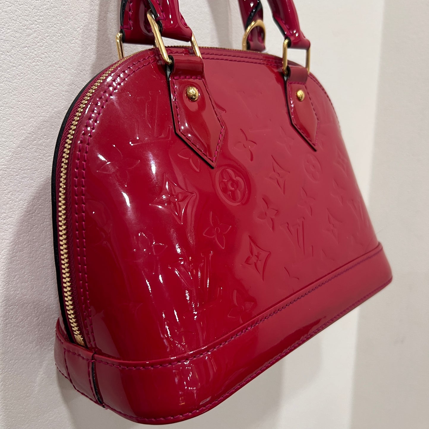 LOUIS VUITTON Red Alma BB