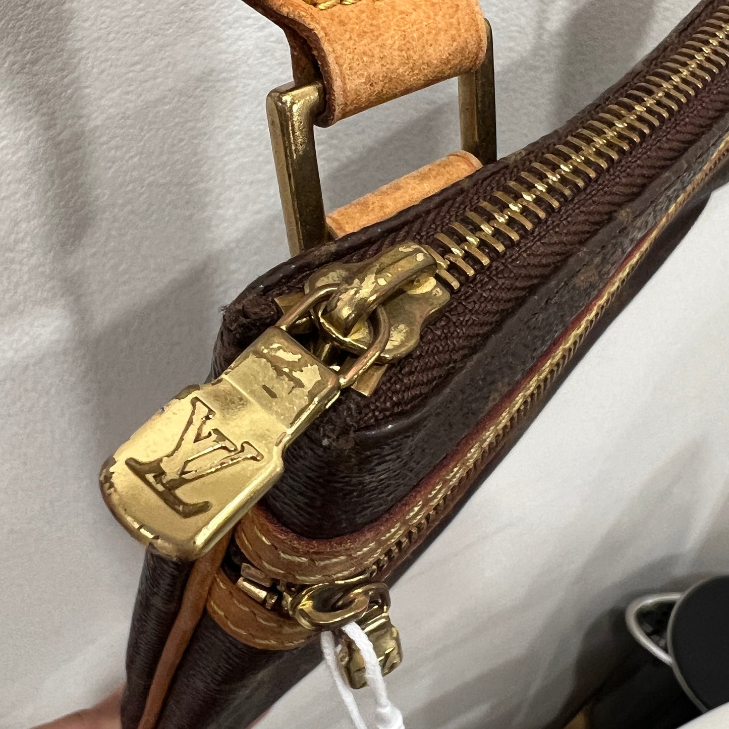 LOUIS VUITTON Pochette Bosphore