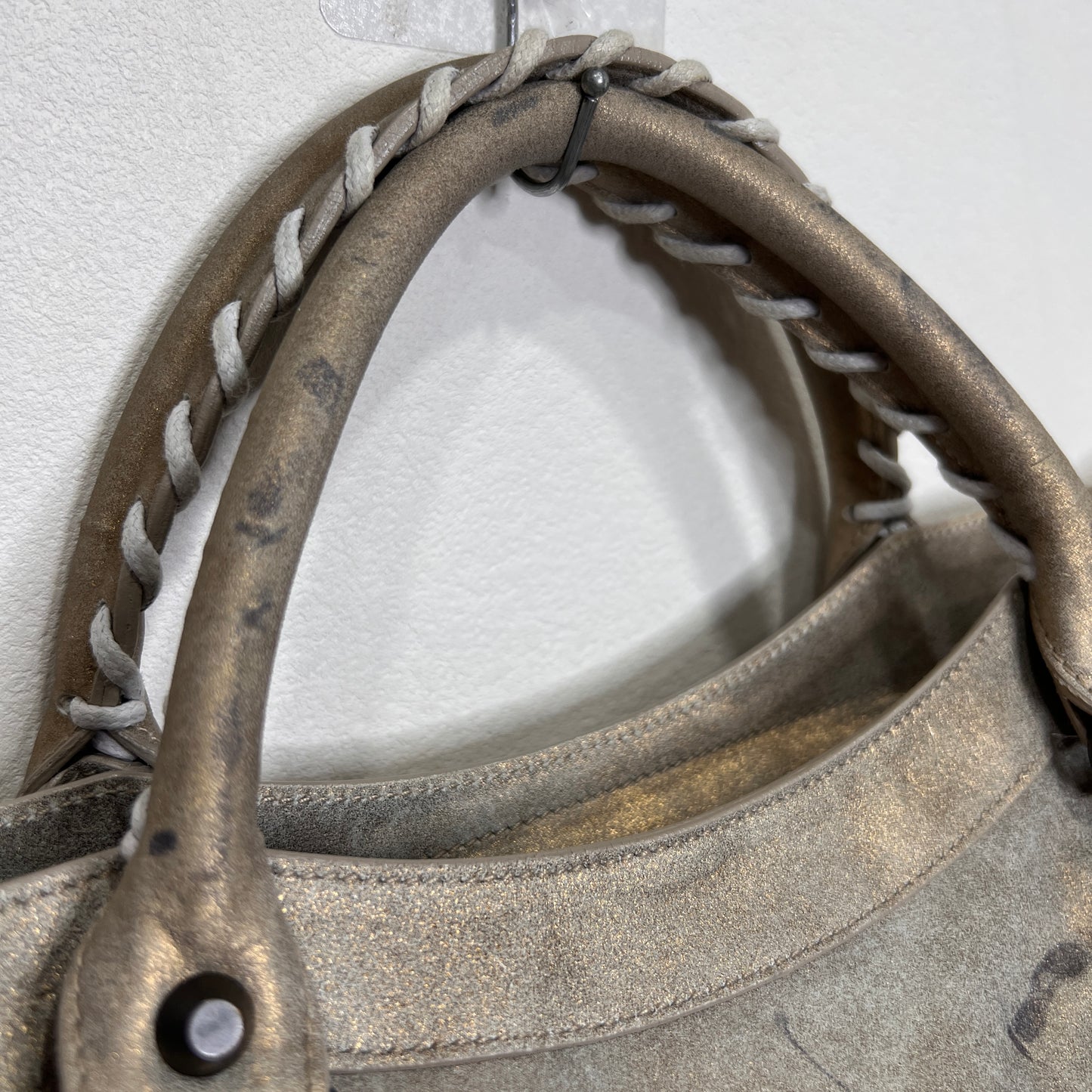 BALENCIAGA City Bag pearlescent