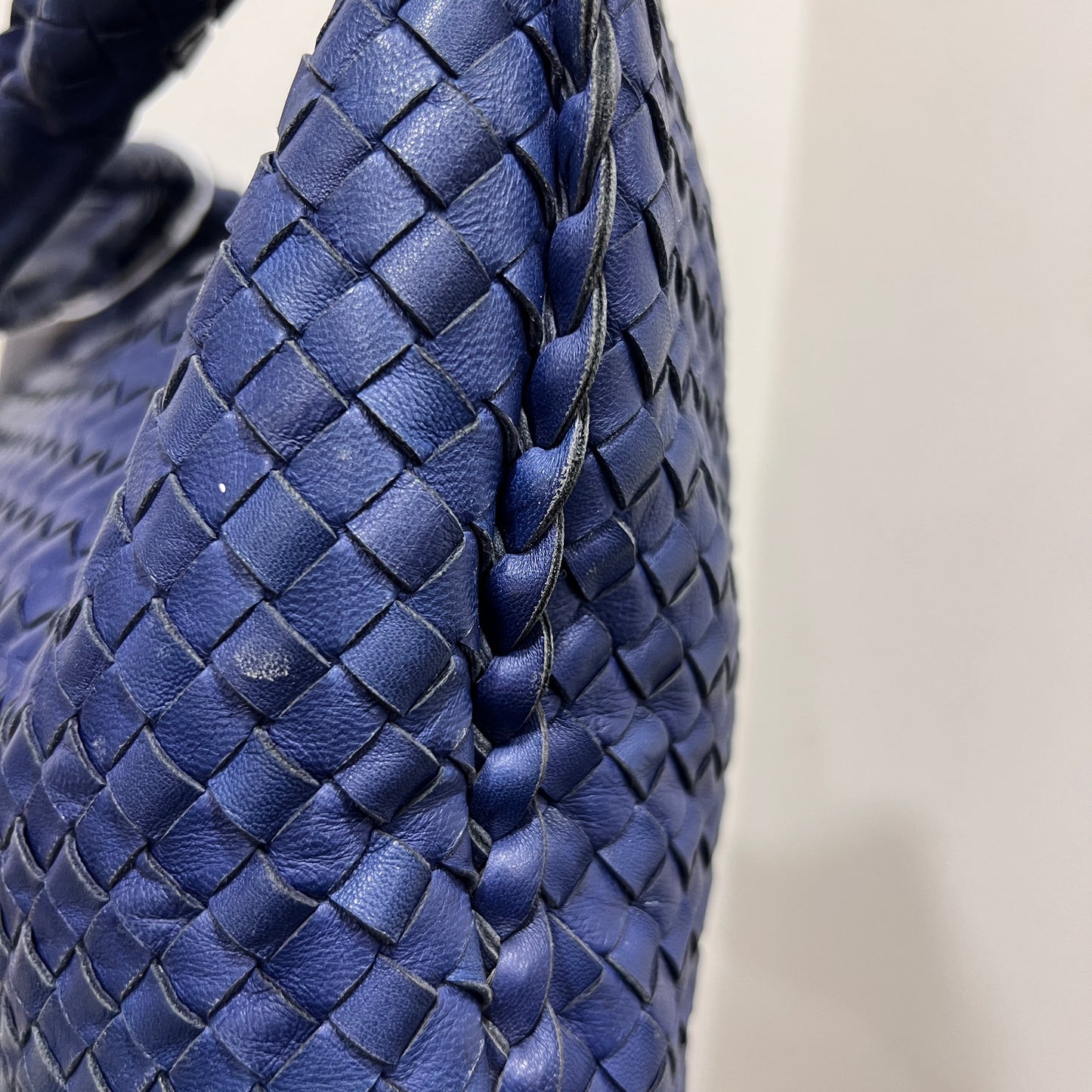BOTTEGA VENETA Hobo Navy Interciatto Woven Napa Leather Bag
