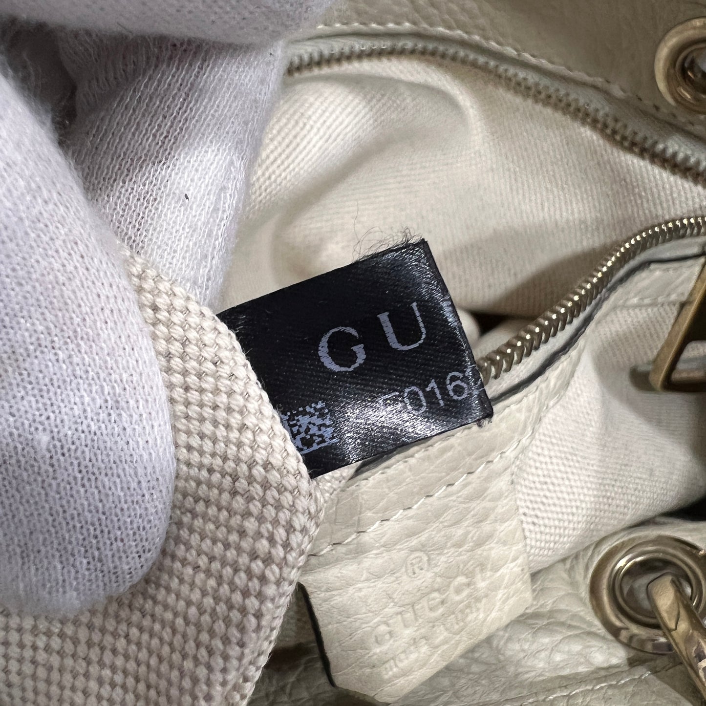 GUCCI Gucci Bamboo White Leather Handbag Shoulder Bag (strap not included)