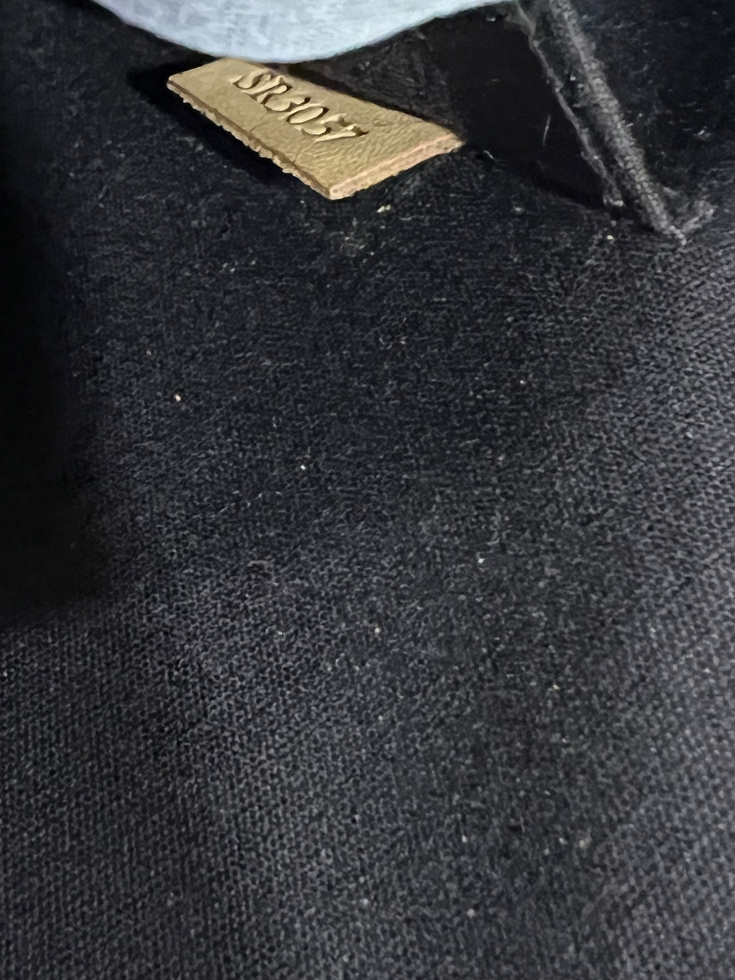 LOUIS VUITTON Roxbury Drive Vernis