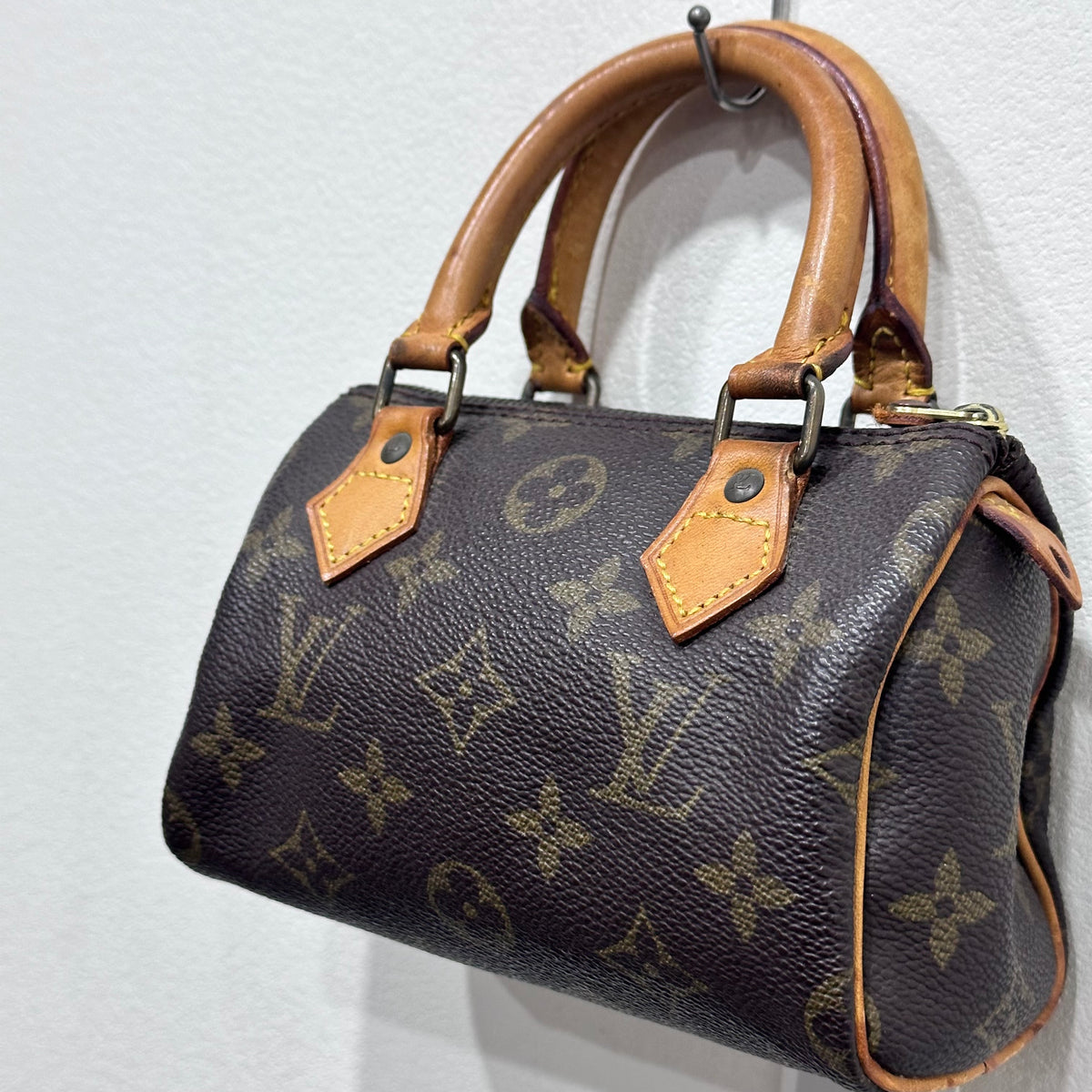 LOUIS VUITTON Nano Speedy Monogram