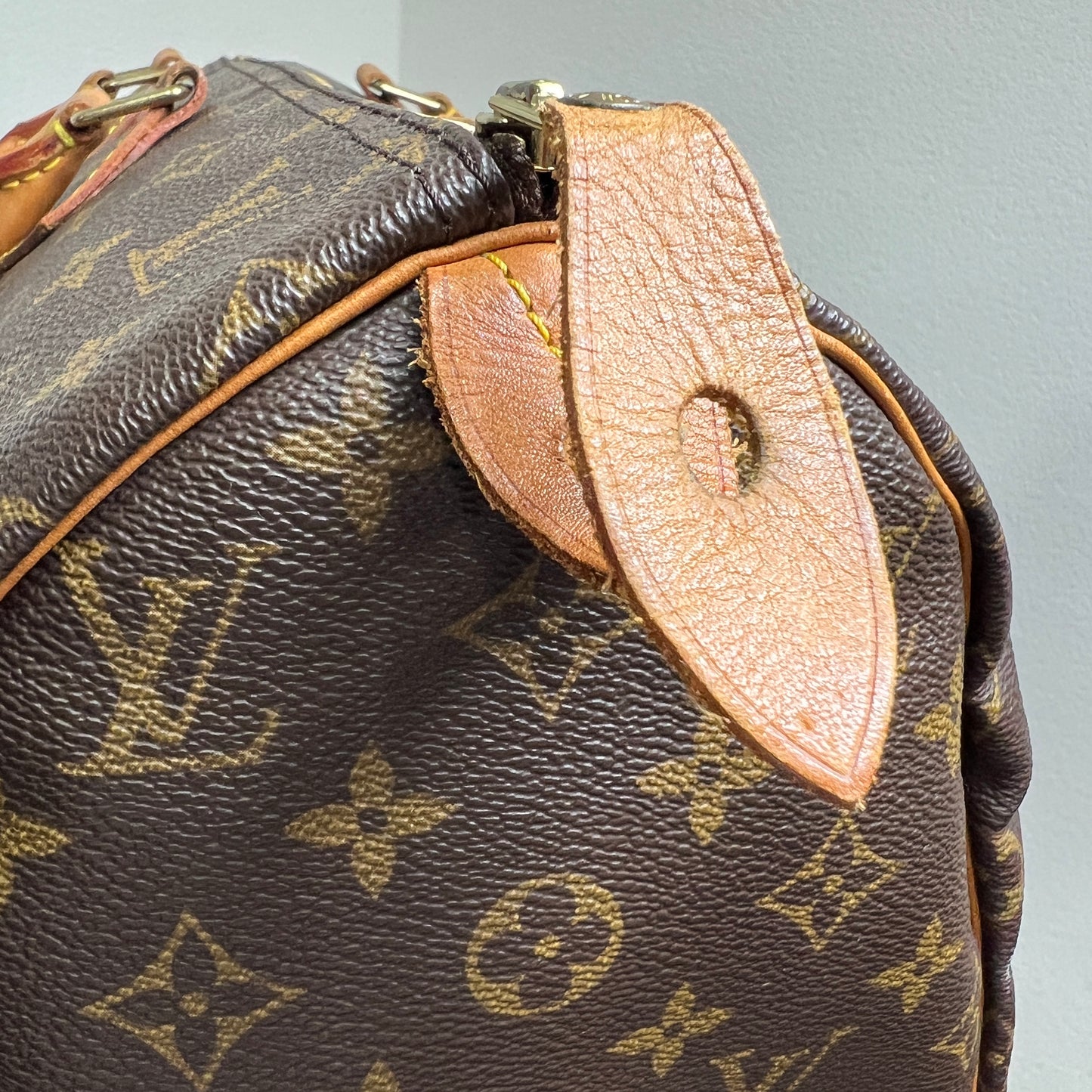 LOUIS VUITTON Speedy 40cm