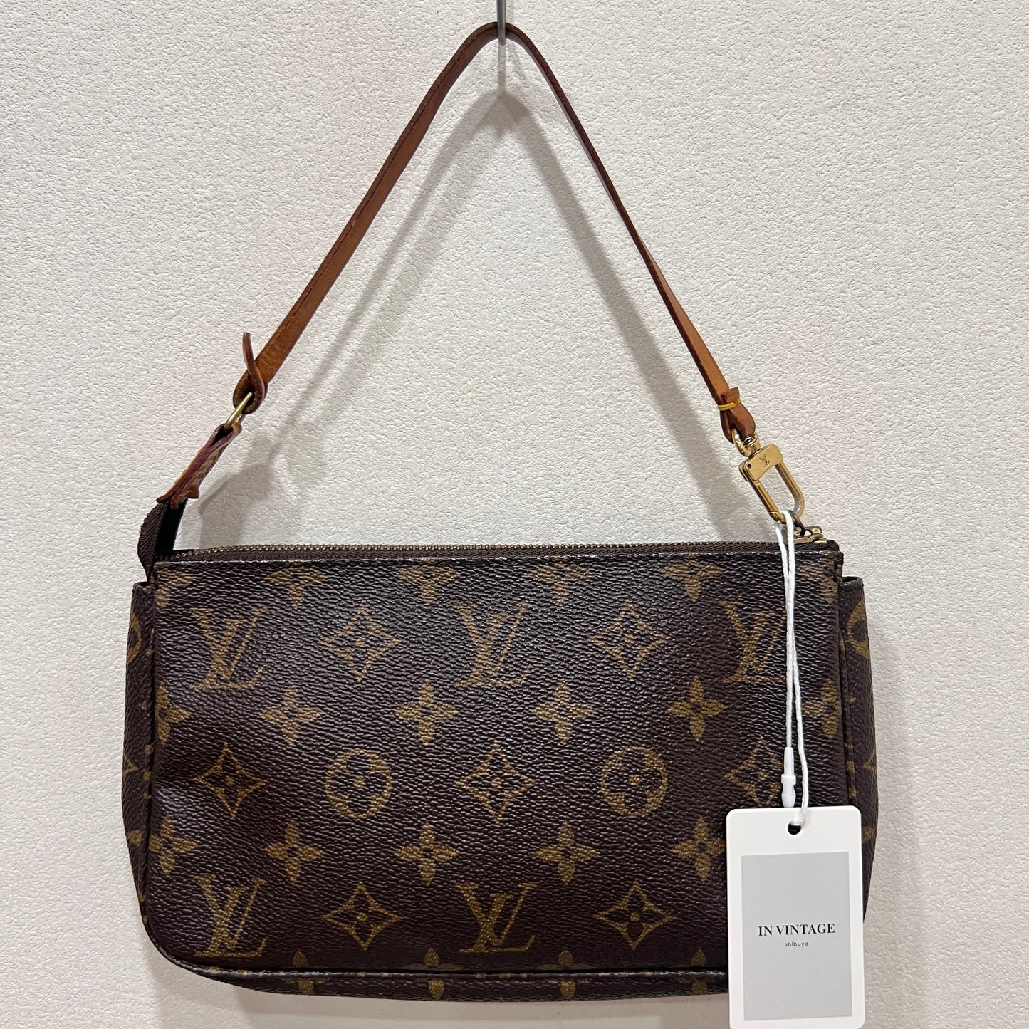 LOUIS VUITTON Accessory Pochette