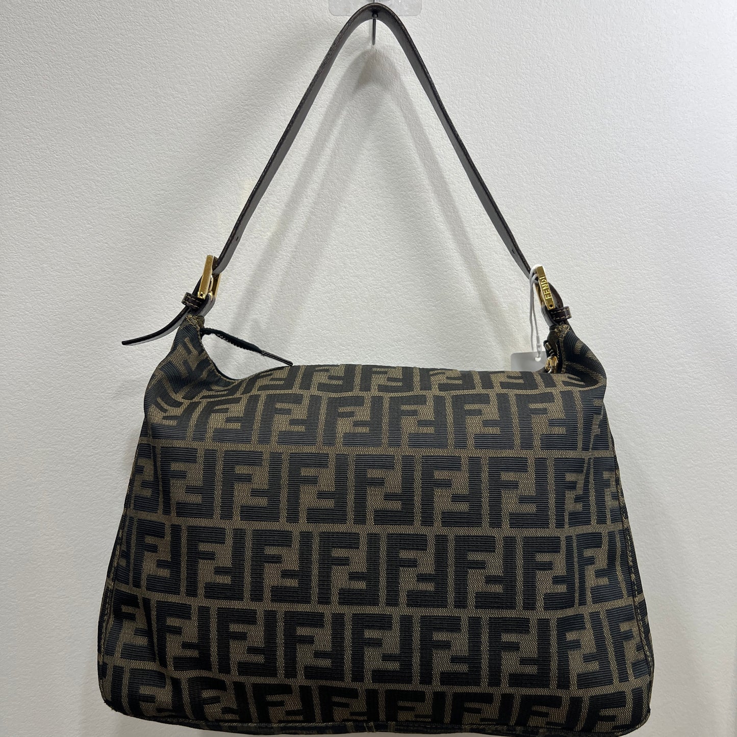 FENDI Mamma One Shoulder Baguette Gold