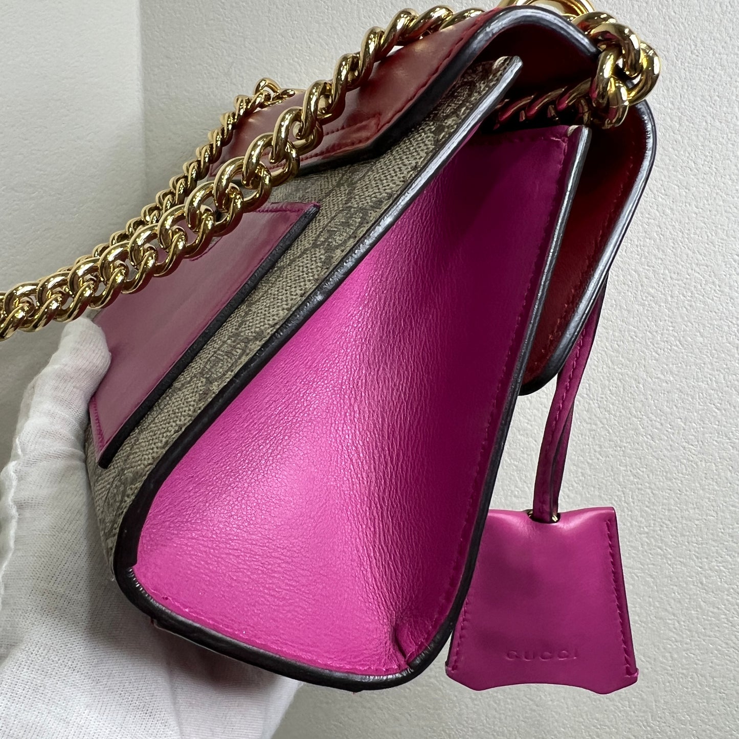 GUCCI Small GG Supreme