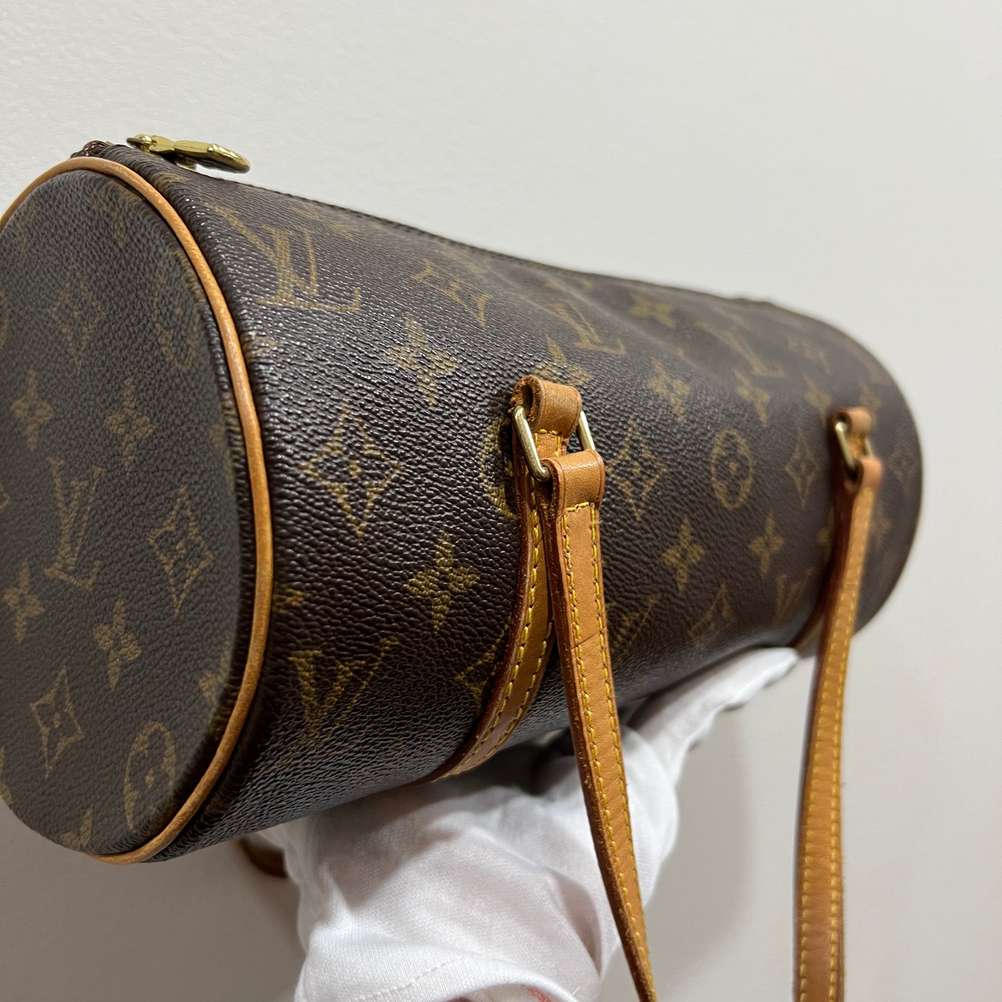 LOUIS VUITTON Papillon 26cm