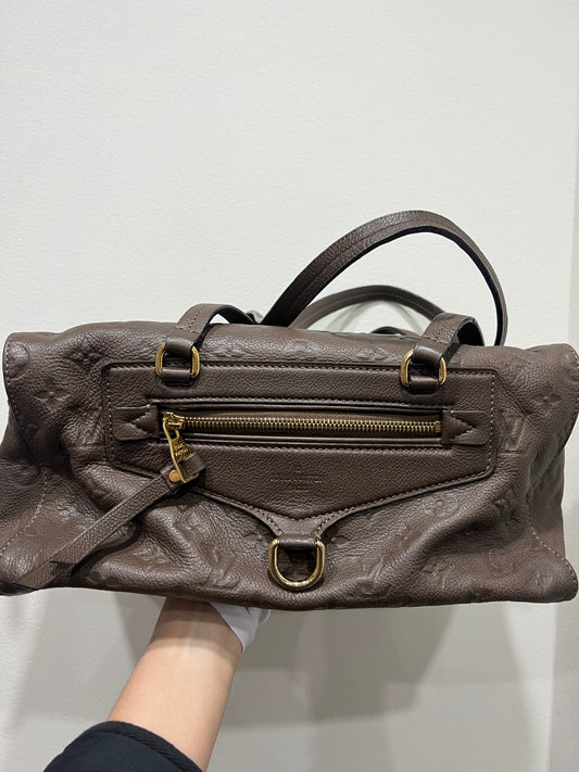 LOUIS VUITTON Lumineuse Empreinte Leather