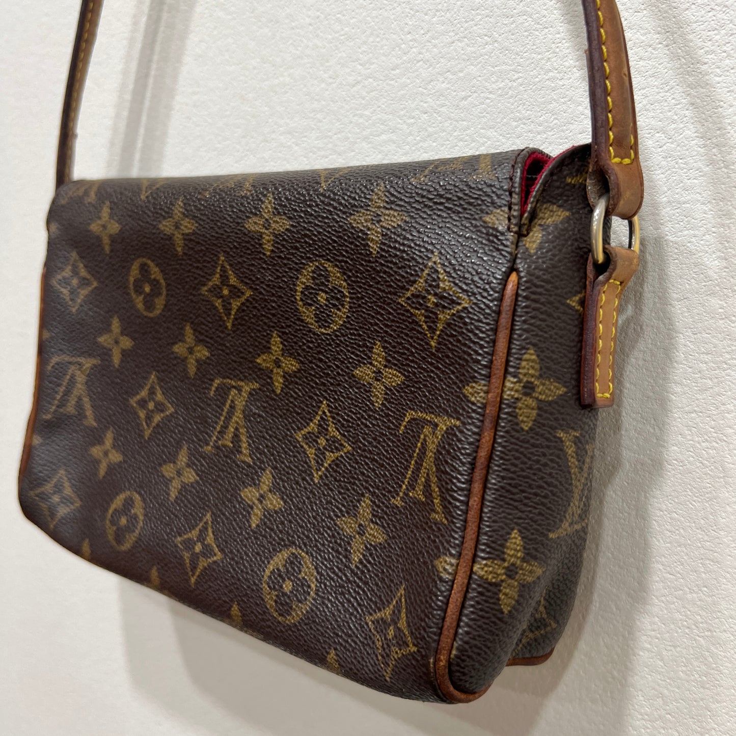 LOUIS VUITTON Recital Monogram