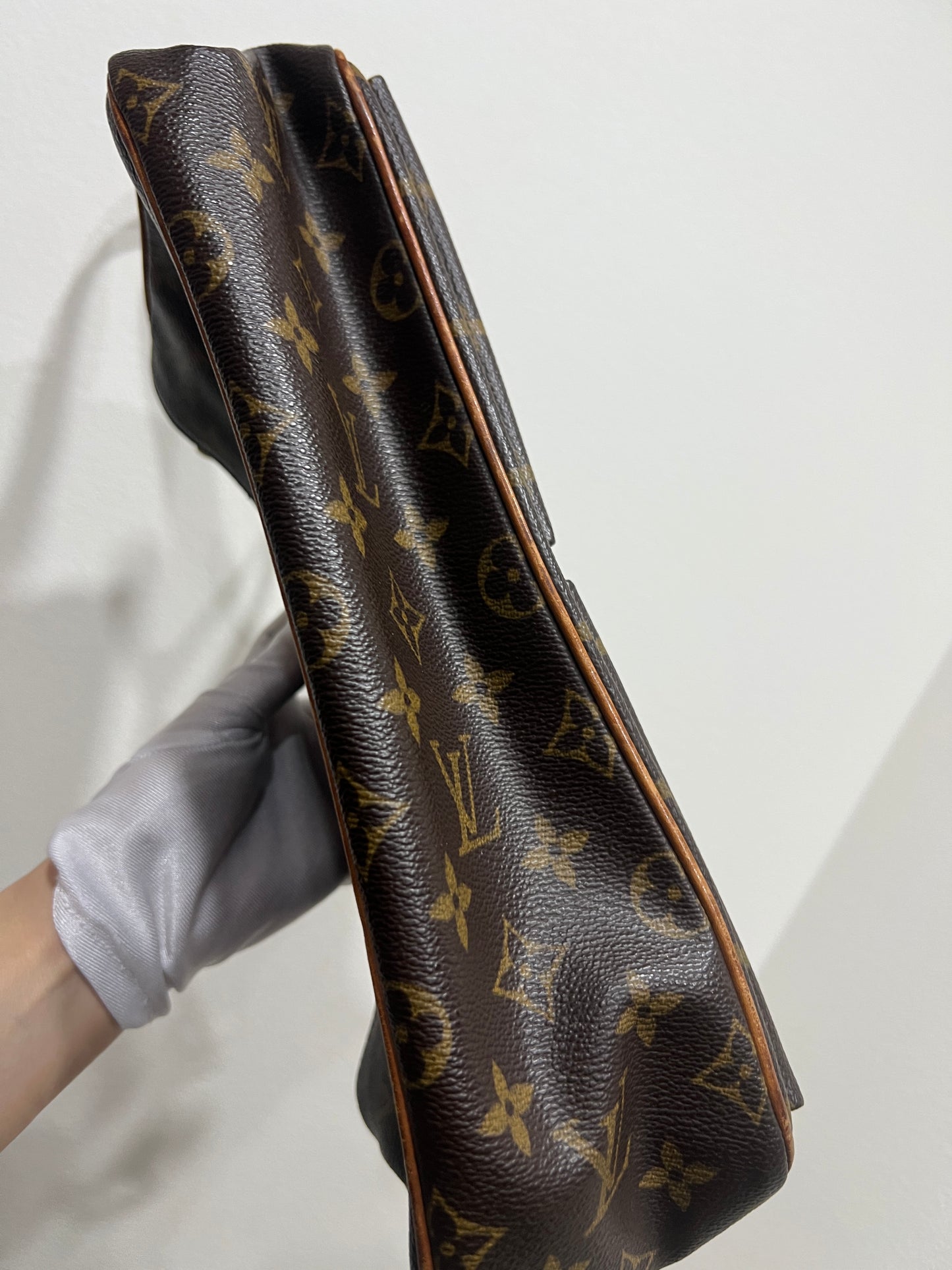 LOUIS VUITTON VIVE CITE MM