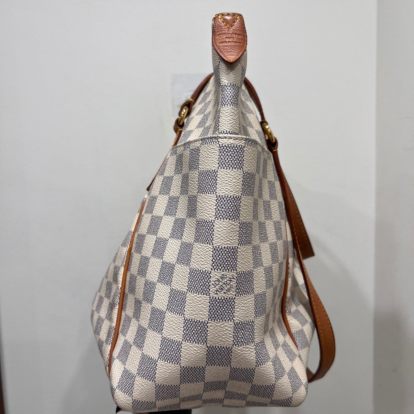LOUIS VUITTON Totally MM Tote Bag