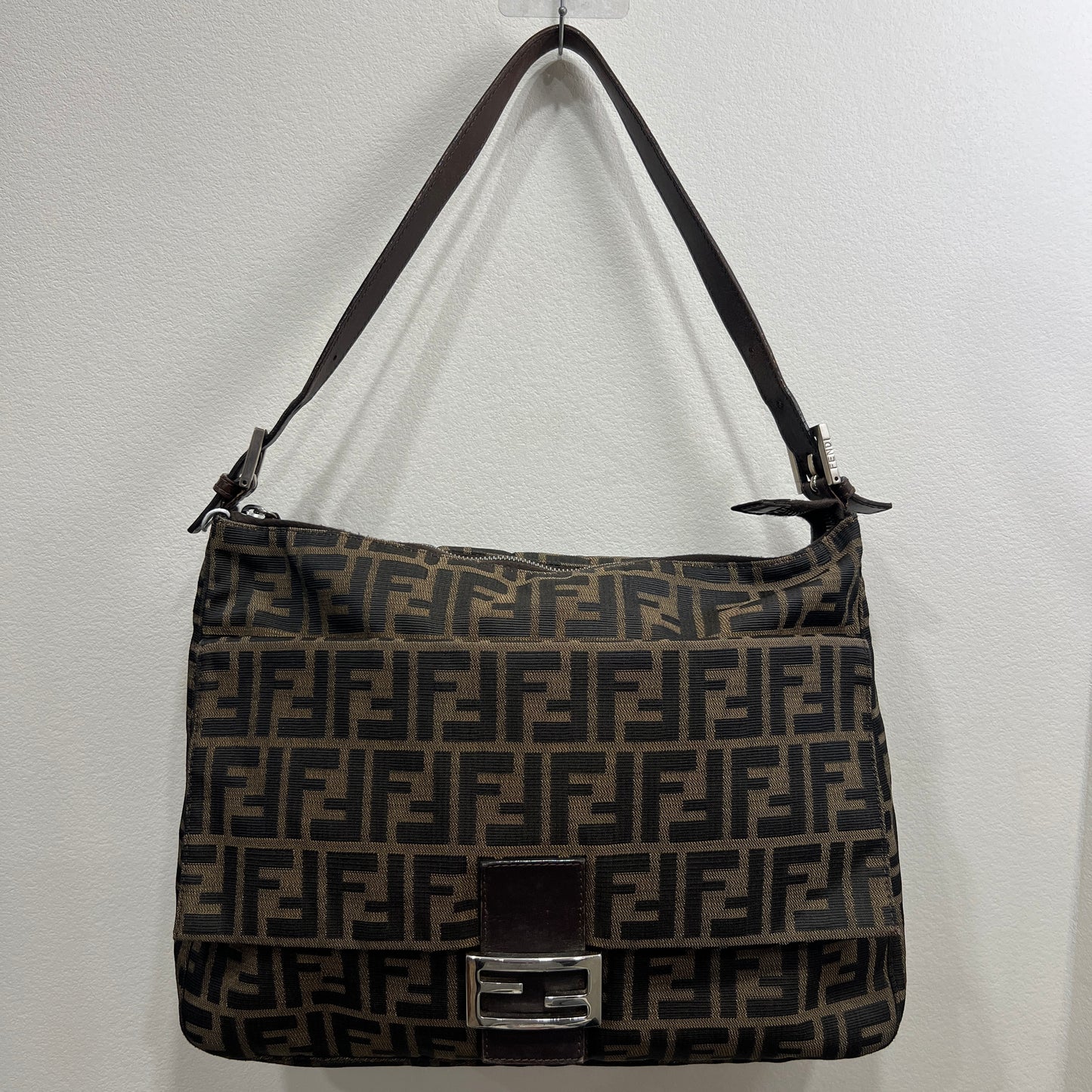 FENDI Mamma One Shoulder Baguette Silver