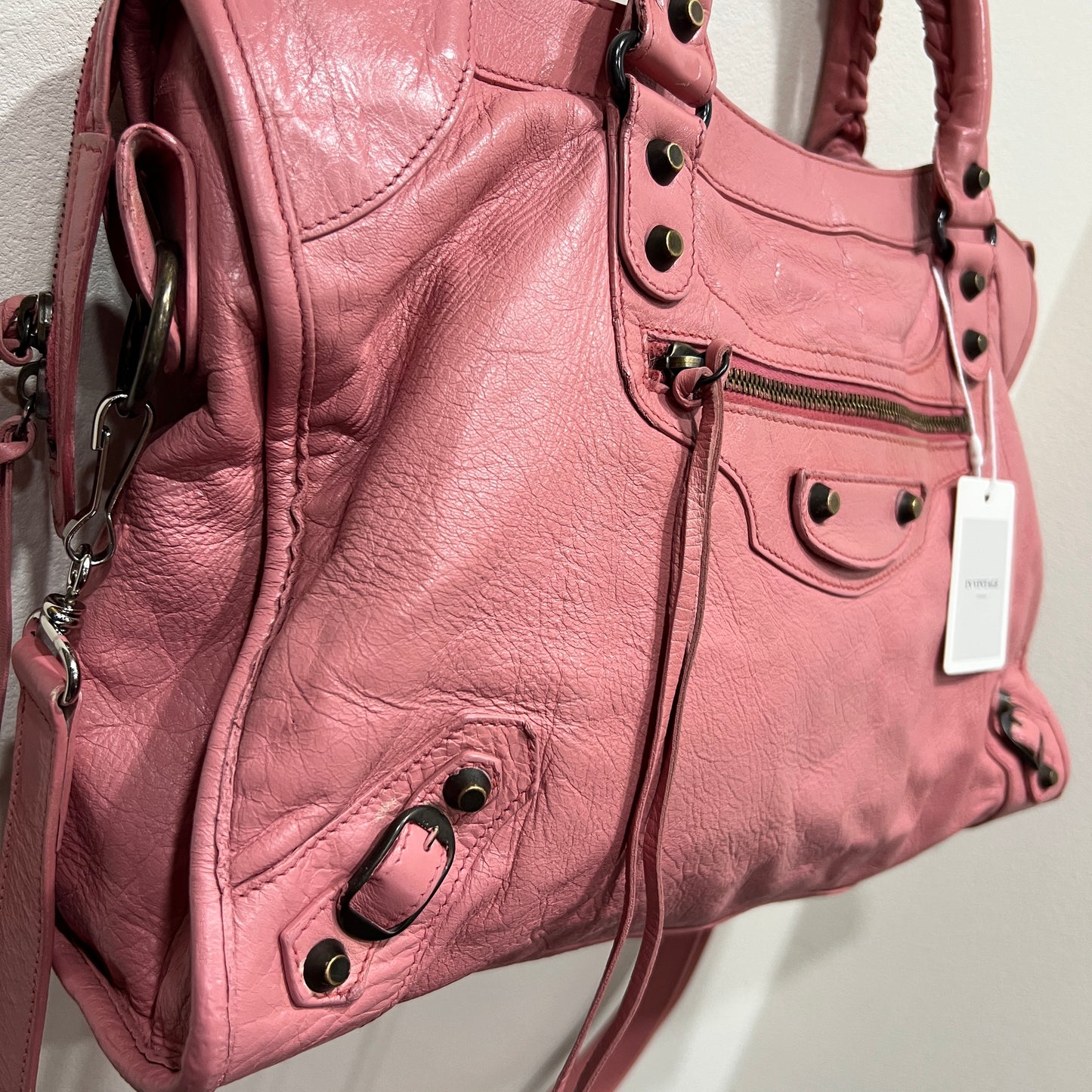 BALENCIAGA