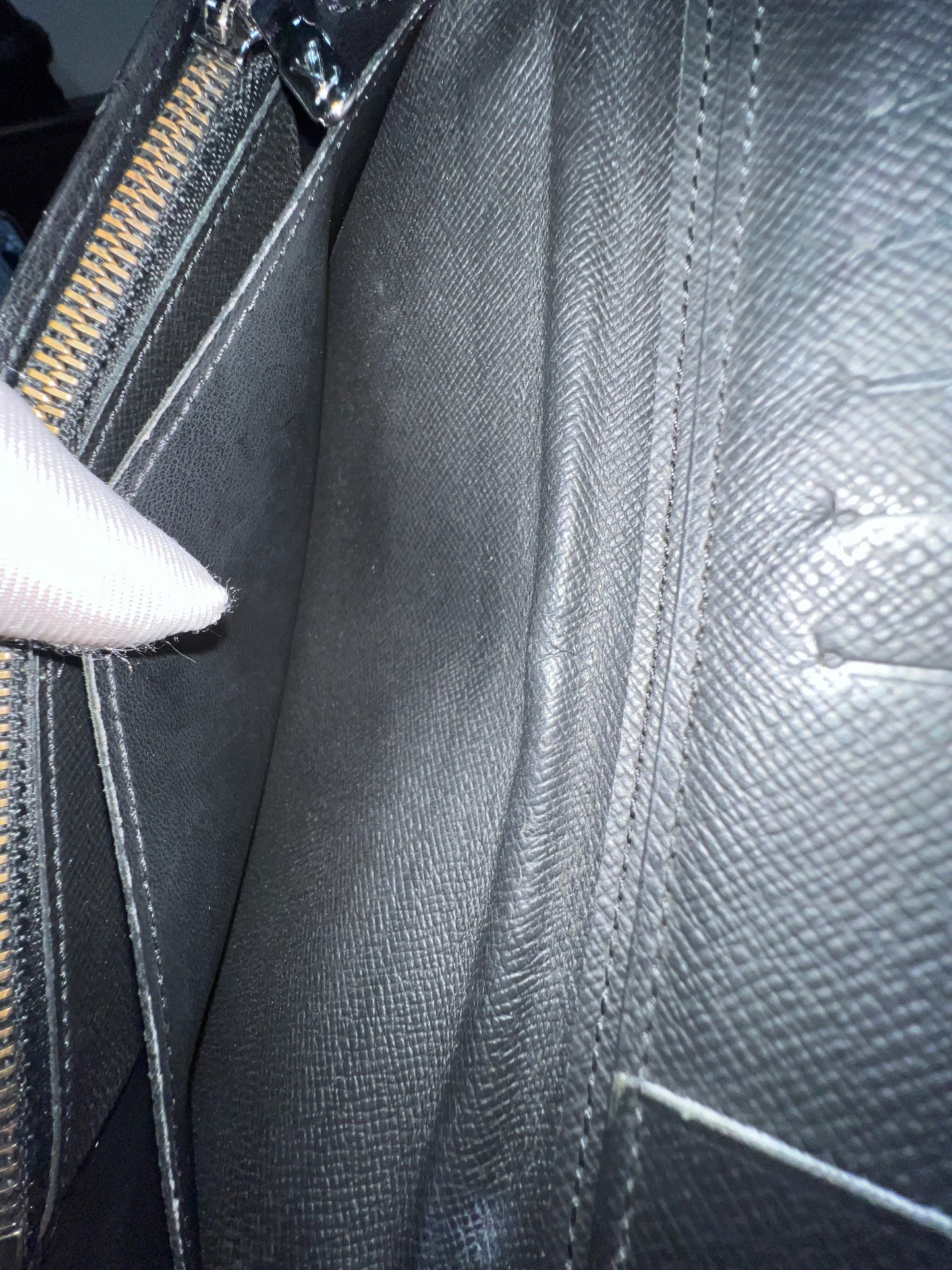 LOUIS VUITTON Monogram Black Wallet