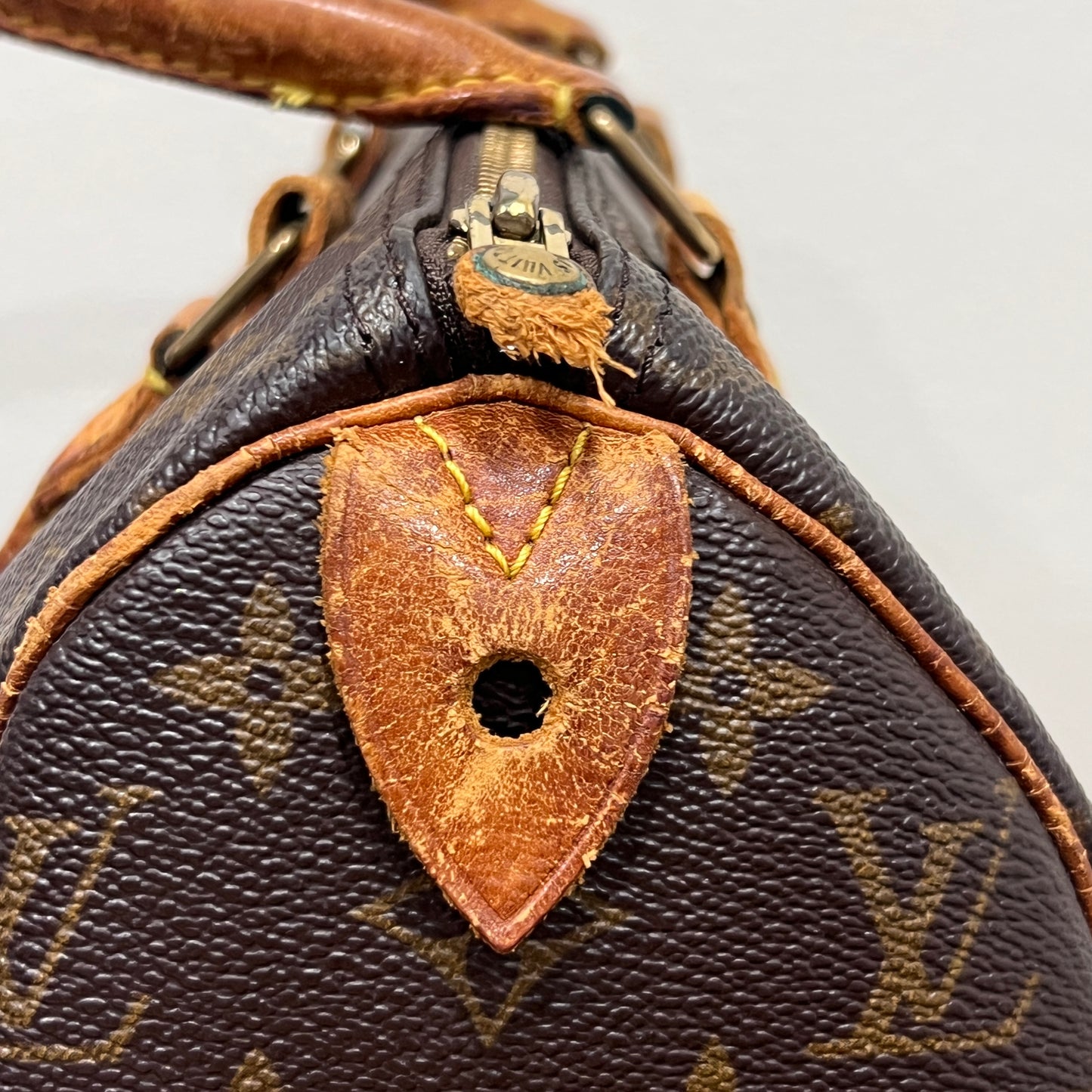 LOUIS VUITTON Speedy 25