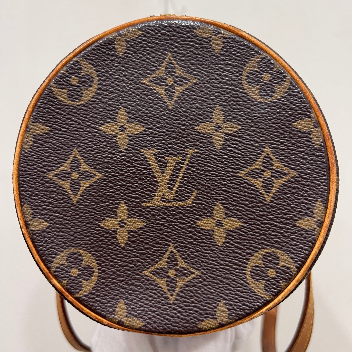 LOUIS VUITTON Papillon 28