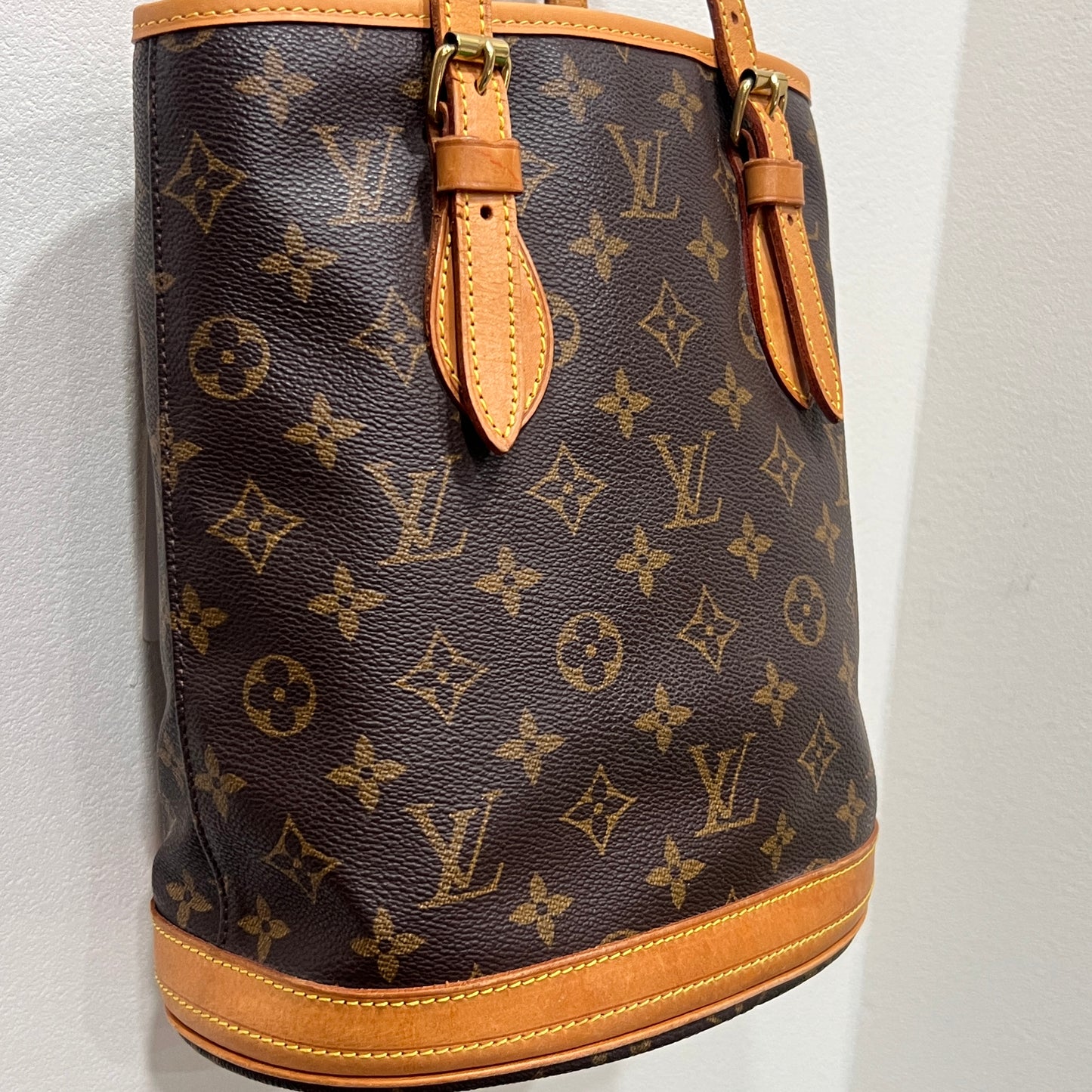 LOUIS VUITTON Bucket Bag PM