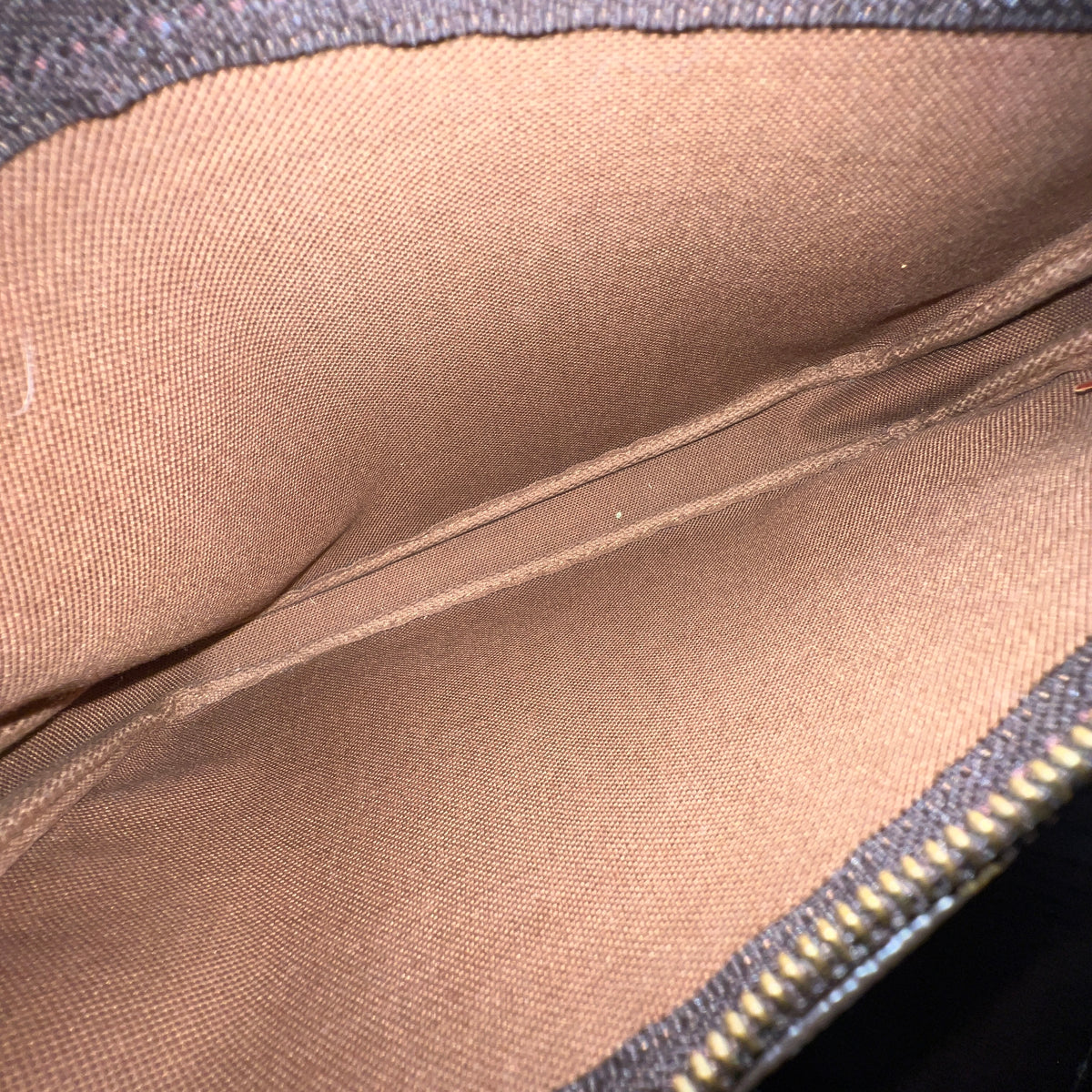 LOUIS VUITTON Accessory Pochette