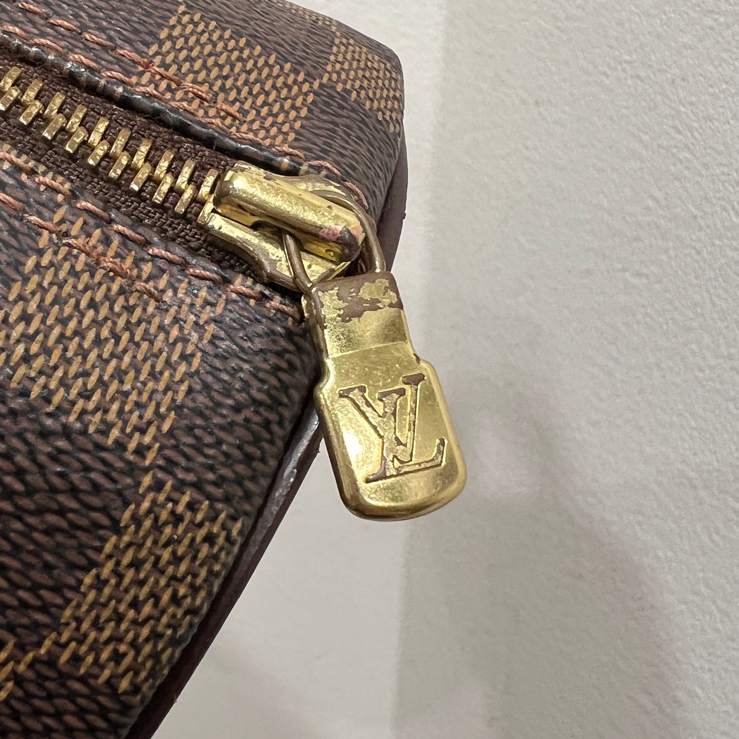 LOUIS VUITTON Papillon Damier 27cm