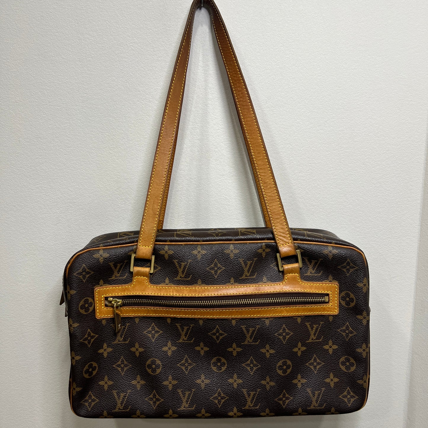 LOUIS VUITTON CITE GM