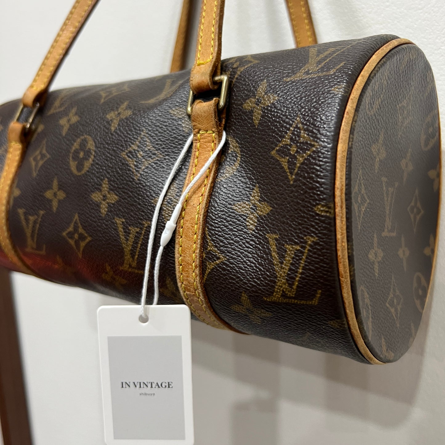 LOUIS VUITTON Papillon 27