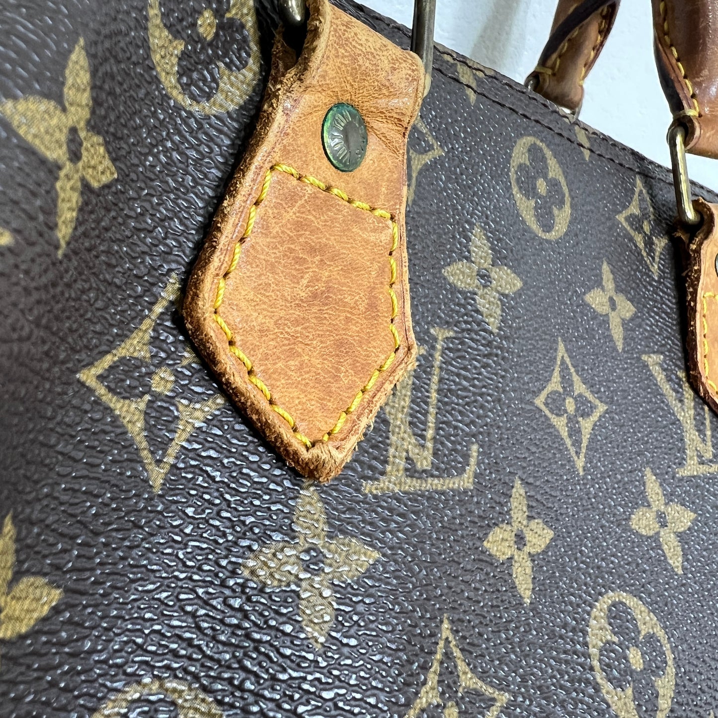 LOUIS VUITTON Speedy 30 (523-78)