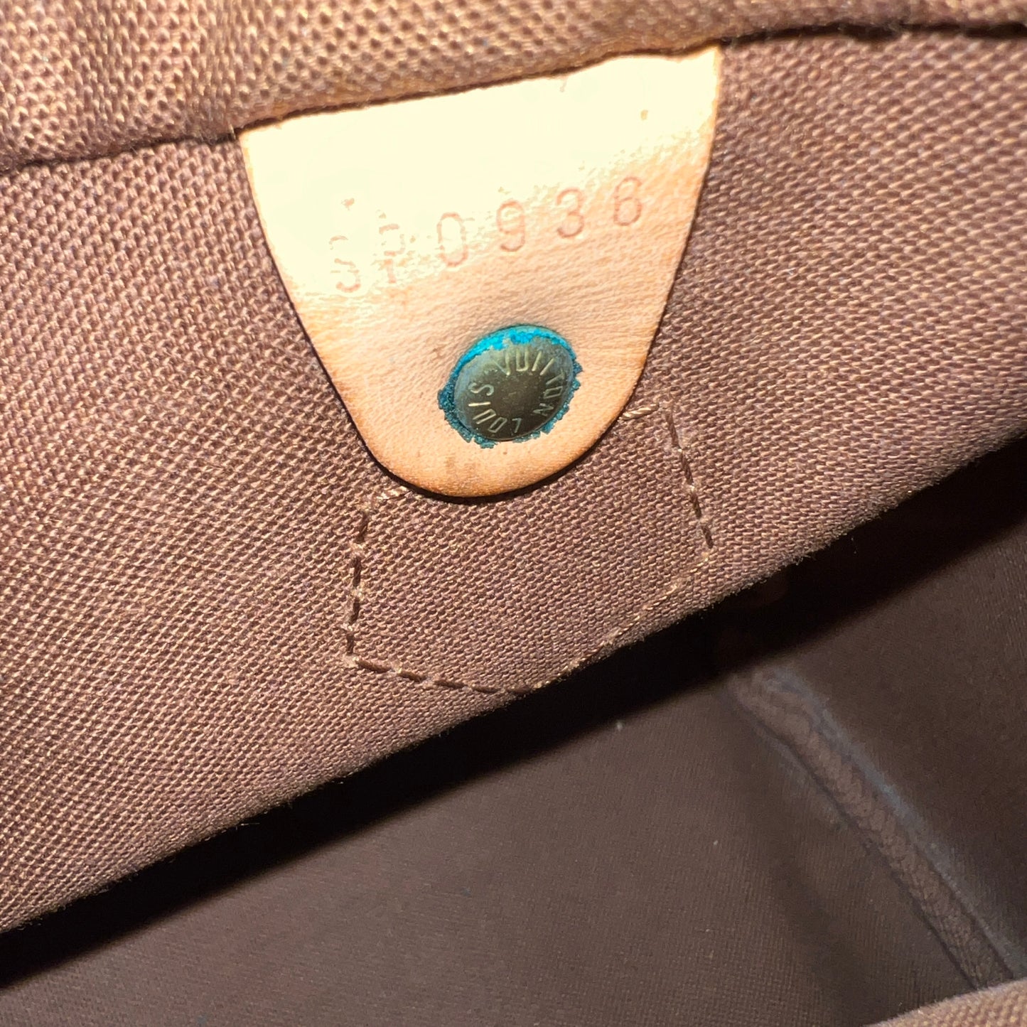 LOUIS VUITTON Speedy 25