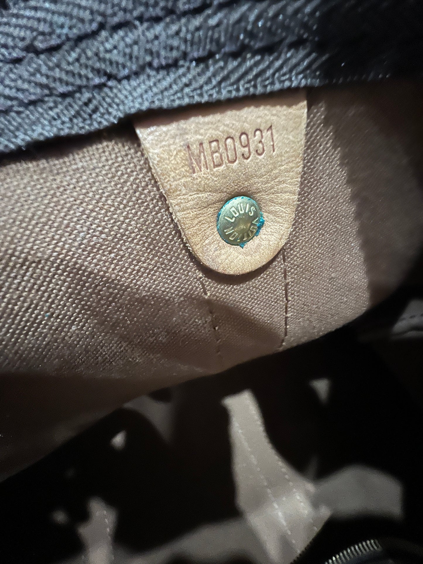 LOUIS VUITTON Keepall 50