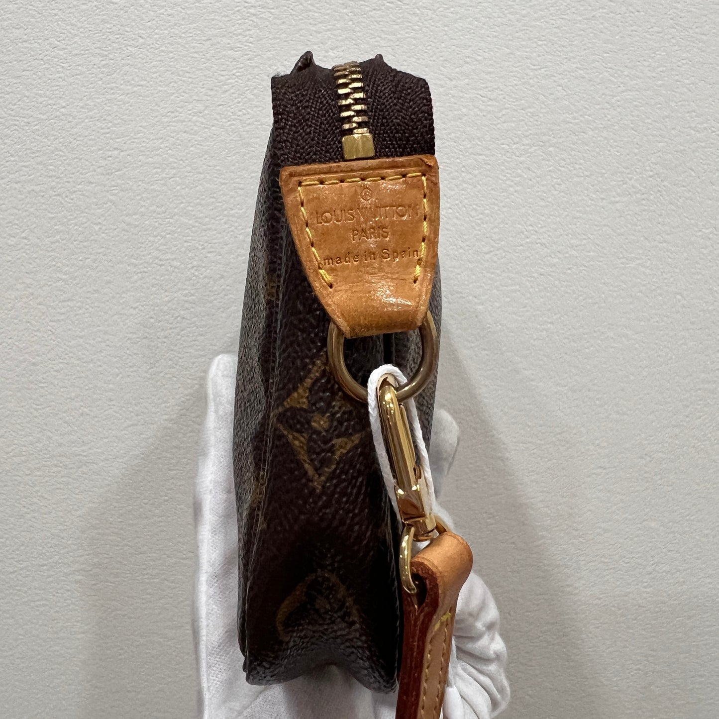 LOUIS VUITTON Accessory Pouchette w/ Long Strap