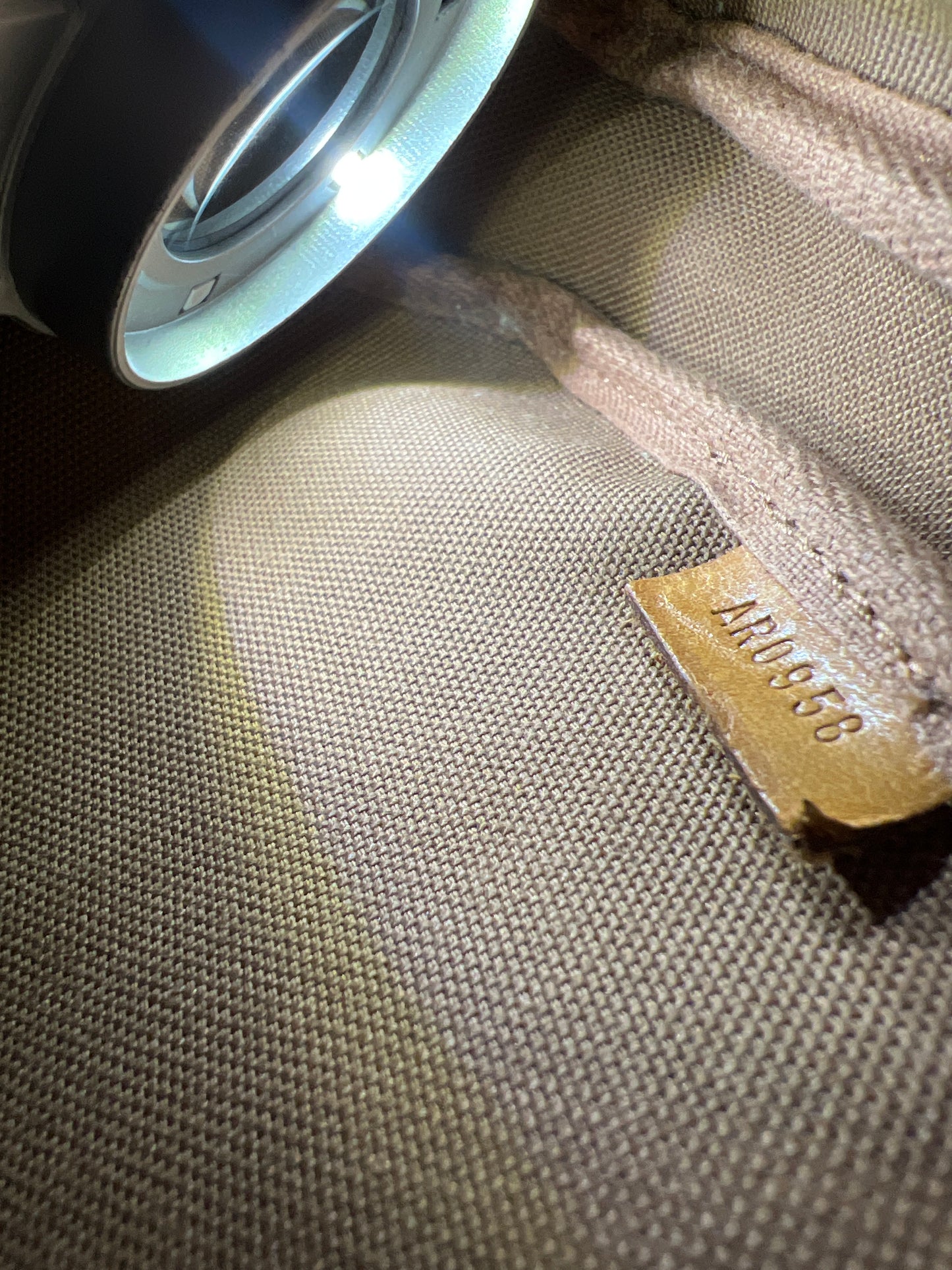 Louis Vuitton Pouchette