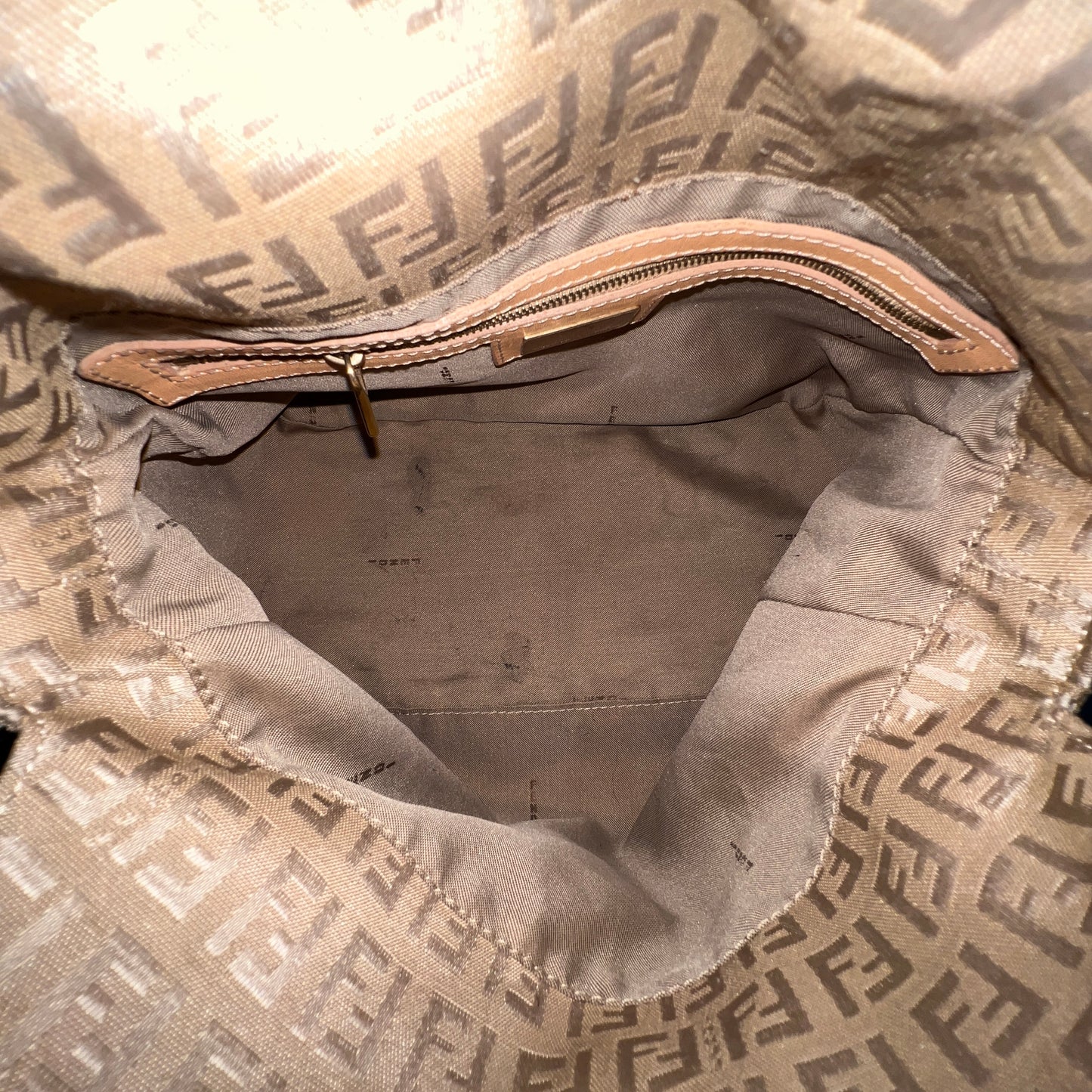 FENDI Mamma Baguette Double Flap